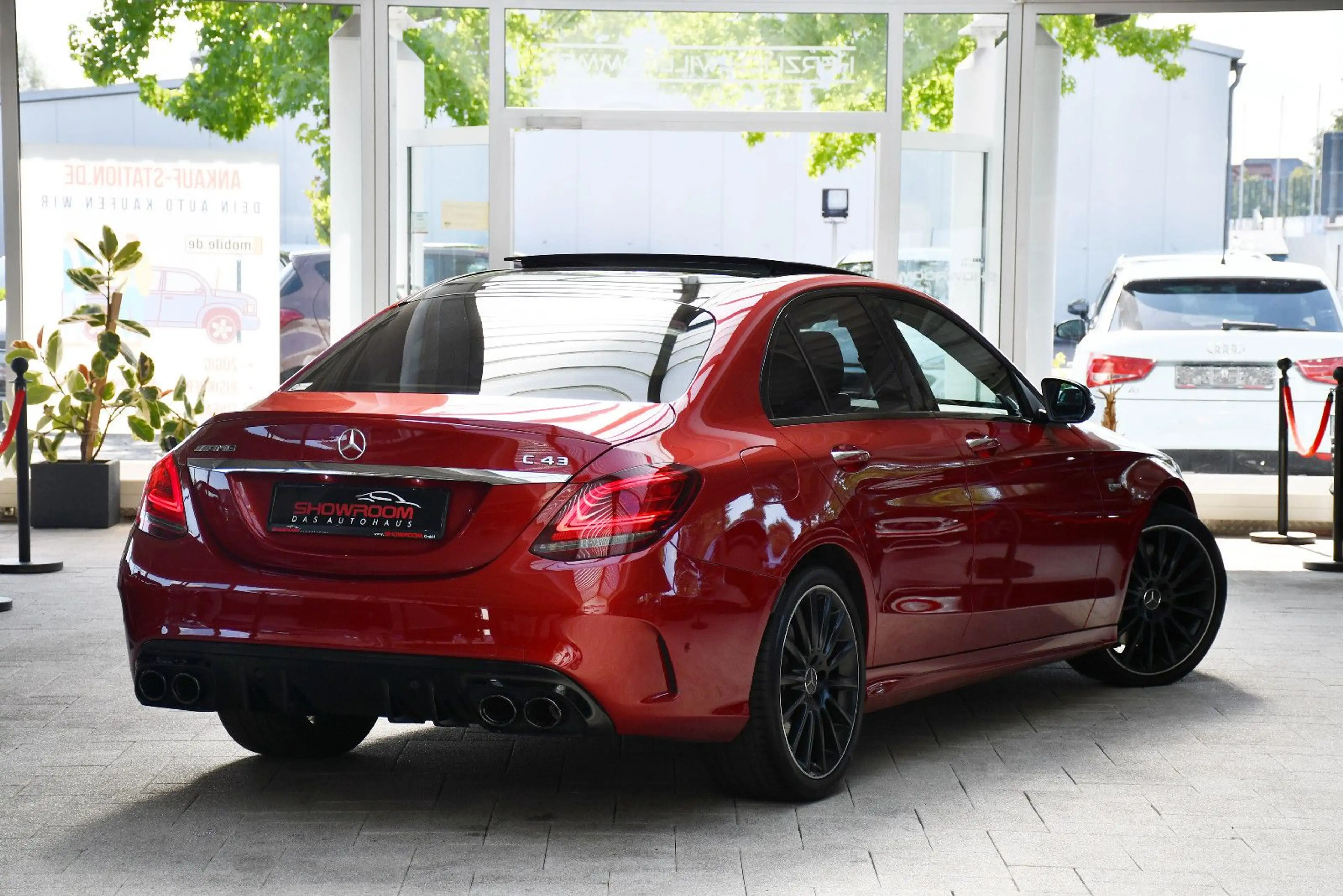Mercedes-Benz C 43 AMG 4 Matic ACC CarPlay Burmester Pano — photo 2