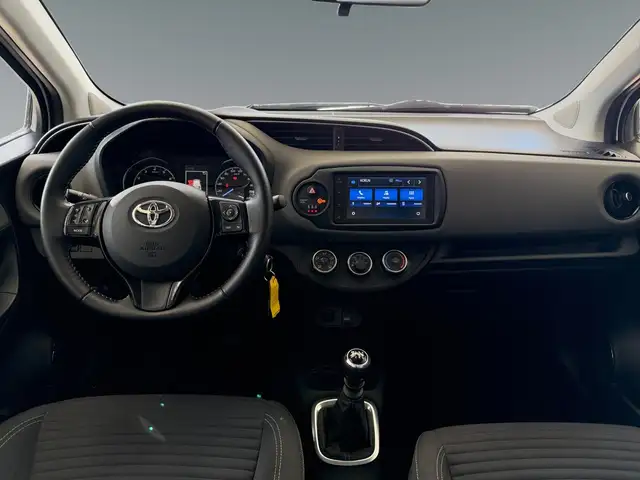 Toyota Yaris view 11