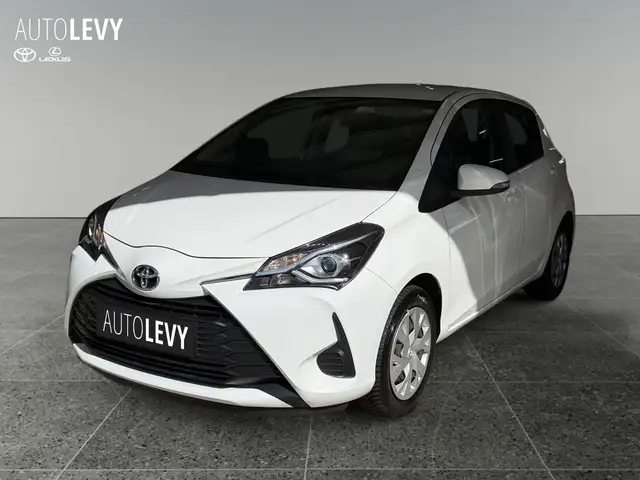 Toyota Yaris view 2