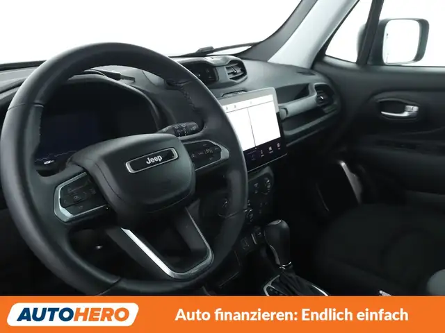 Jeep Renegade view 11
