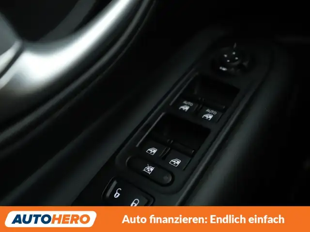 Jeep Renegade view 24