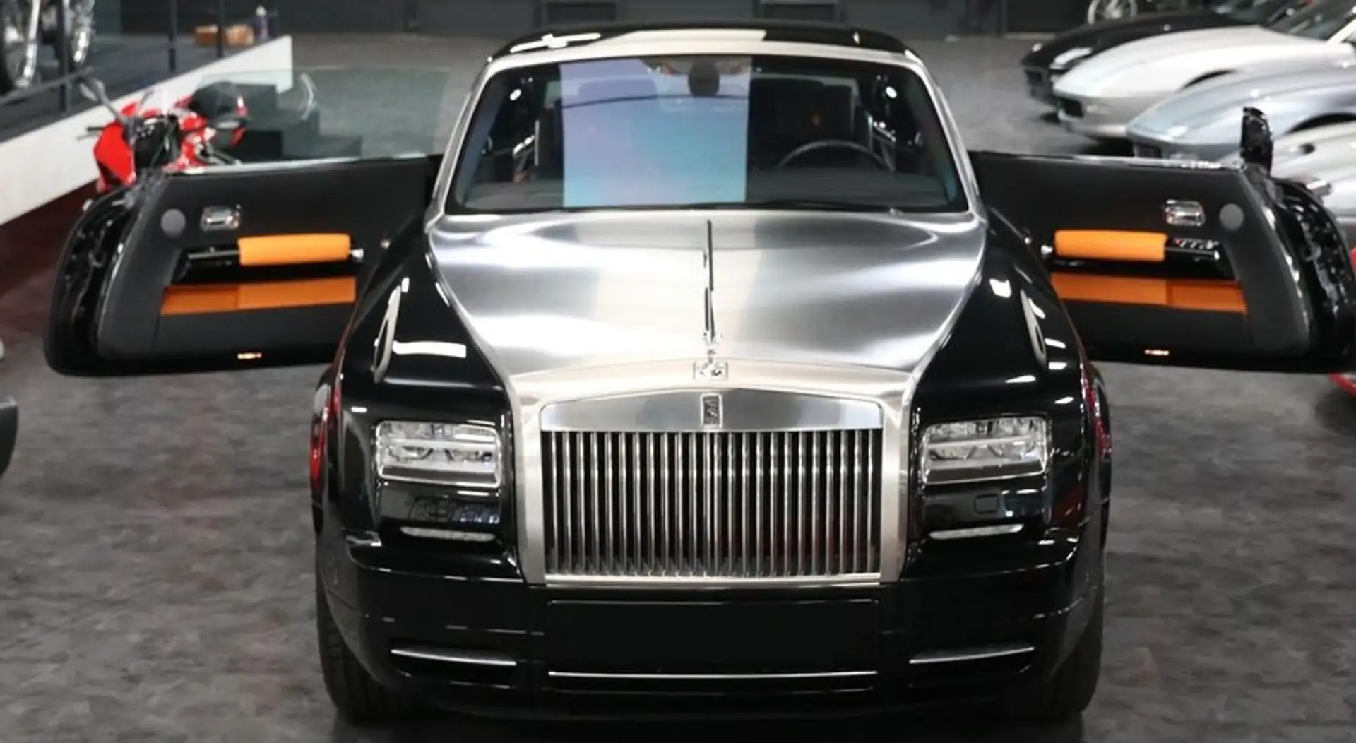 Rolls-Royce Phantom Coupé Siyah - 1