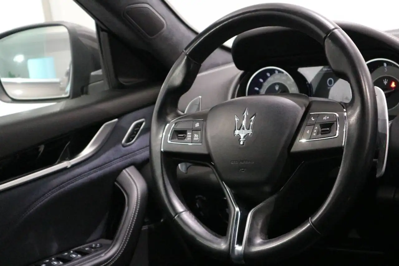 Maserati Levante 2021 — фото 11