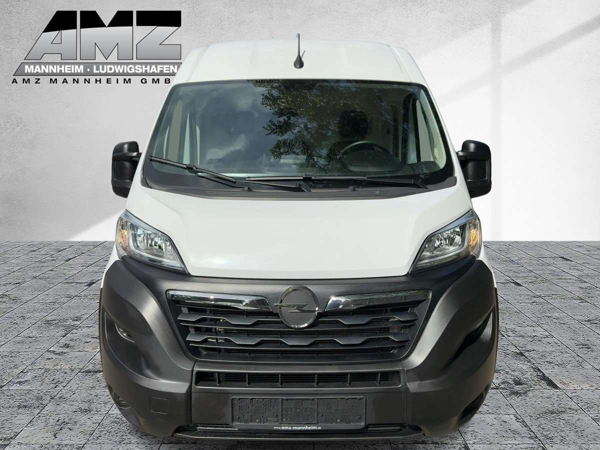 Opel Movano