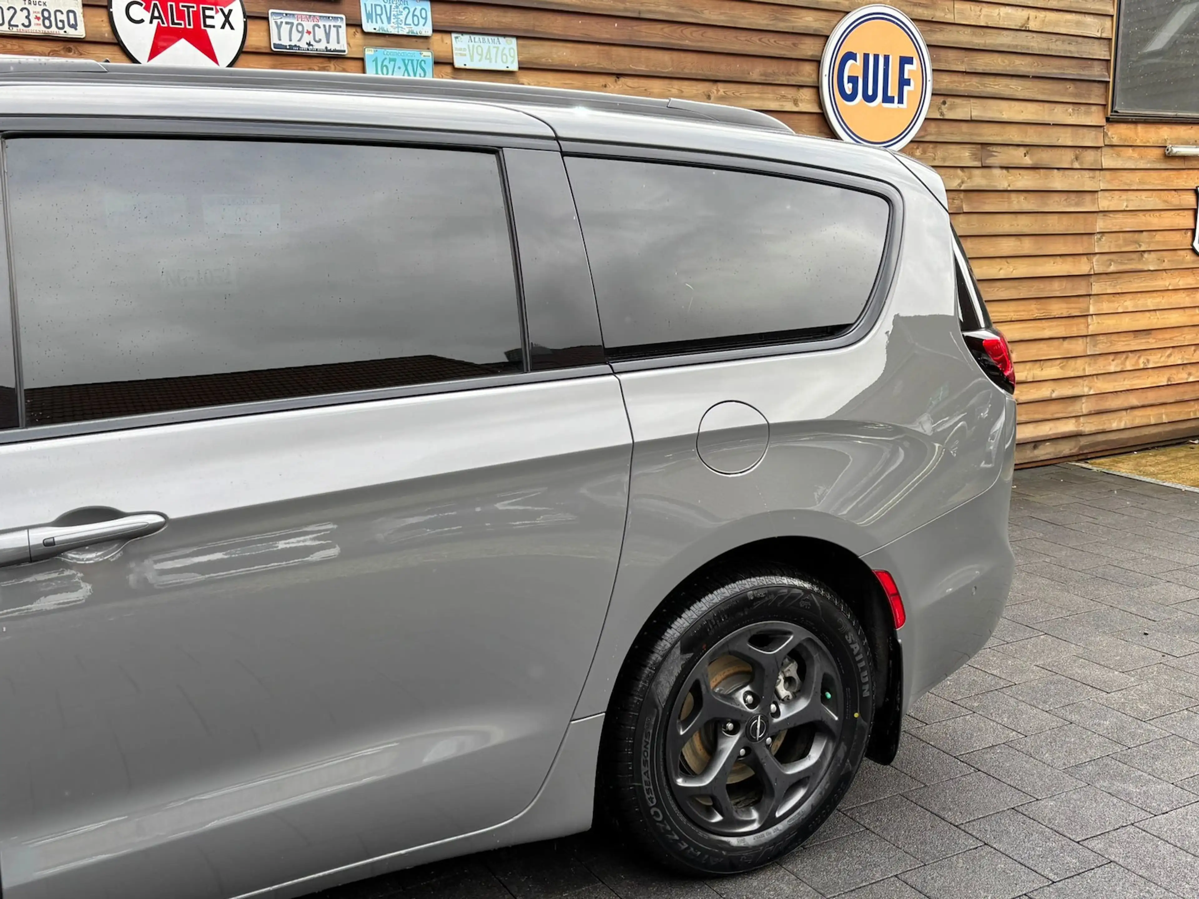Chrysler Pacifica Hybrid LIMITED S Pano ACC LED 360° 7S. — photo 12