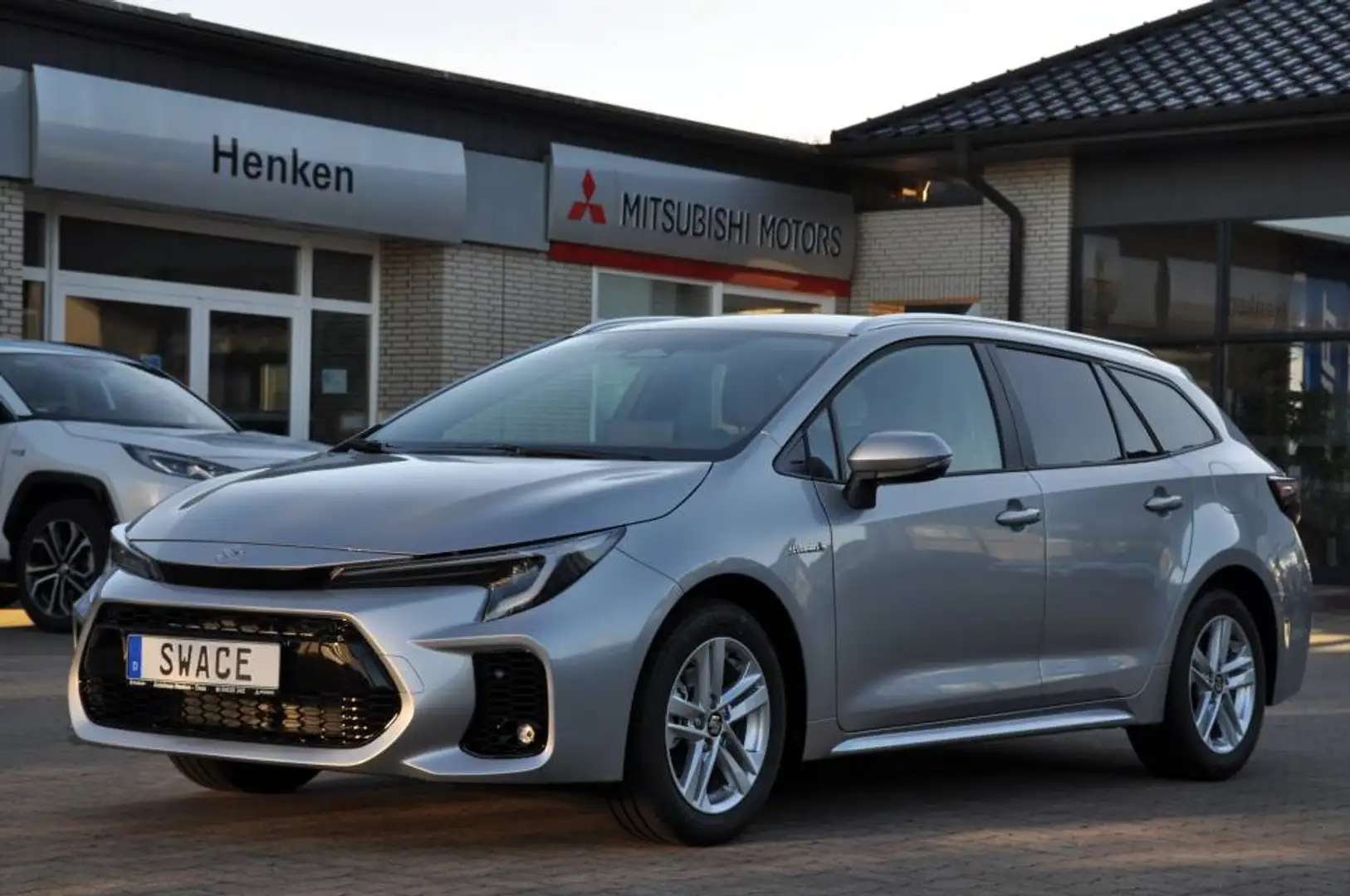 Suzuki Swace Comfort+ CVT Hybrid - Navi Nero - 1