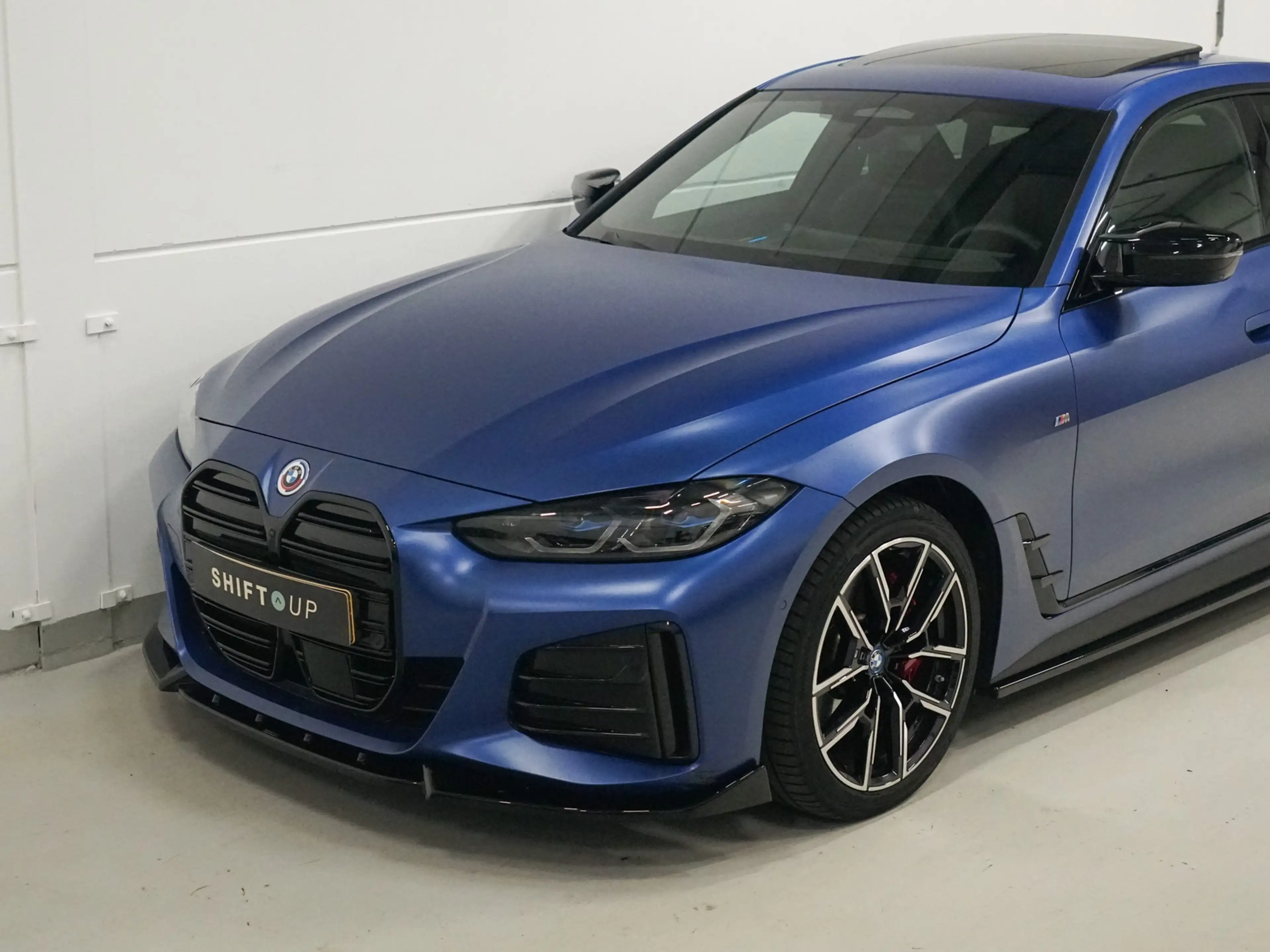 BMW i4 M50 Schuifdak | M Stoelen | Harman Kardon | CoPilo — photo 38