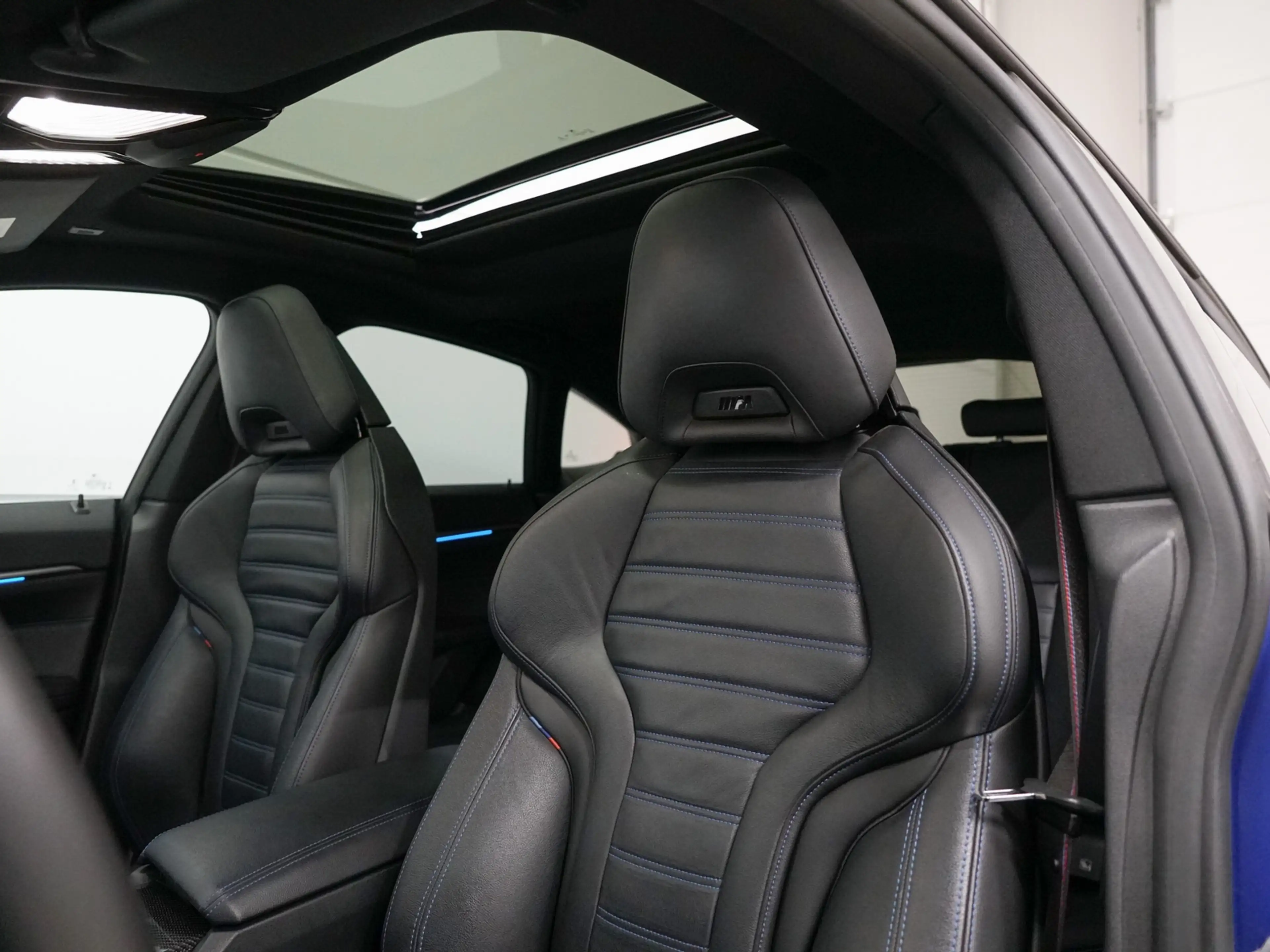 BMW i4 M50 Schuifdak | M Stoelen | Harman Kardon | CoPilo — photo 13