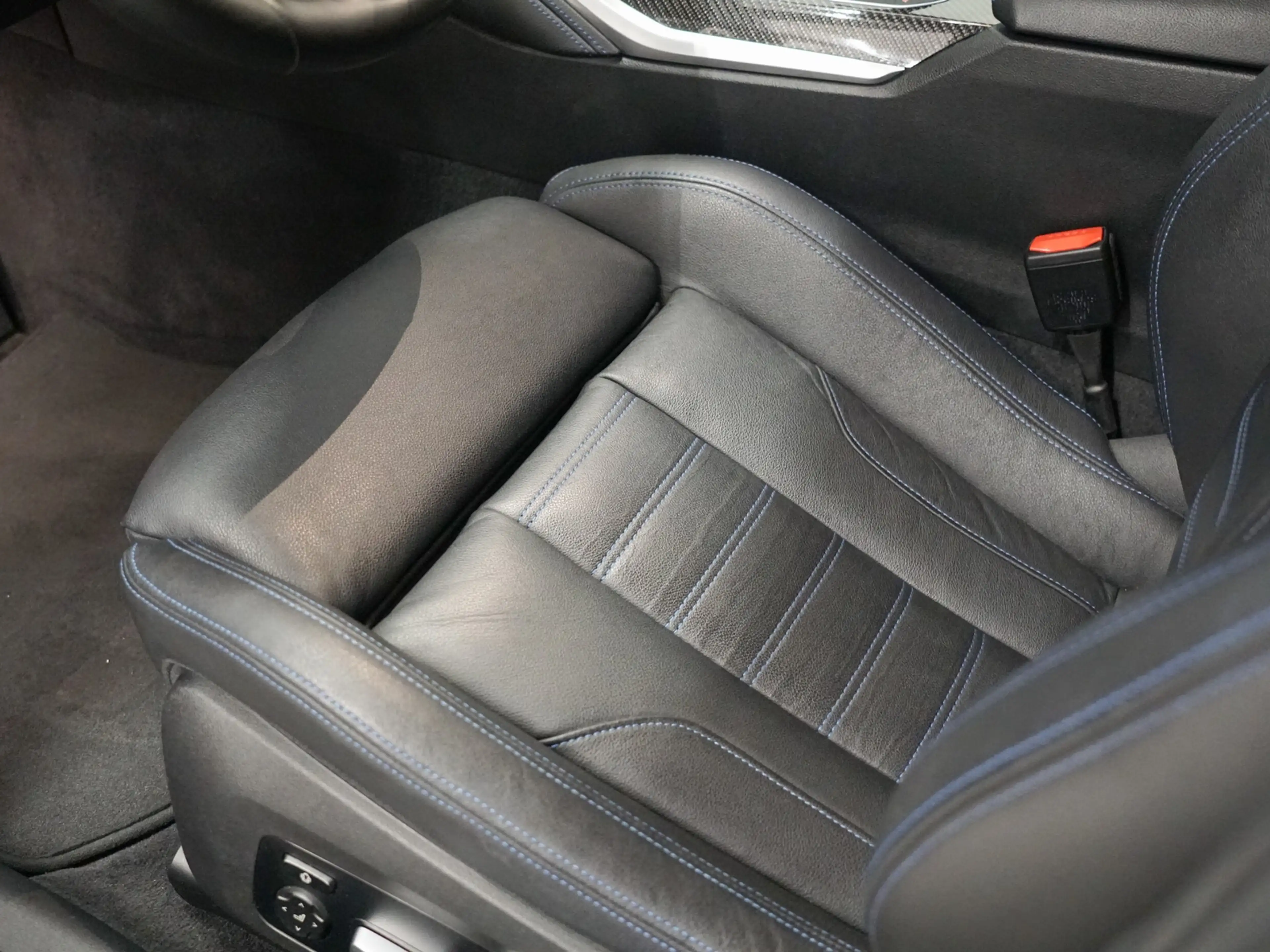 BMW i4 M50 Schuifdak | M Stoelen | Harman Kardon | CoPilo — photo 29