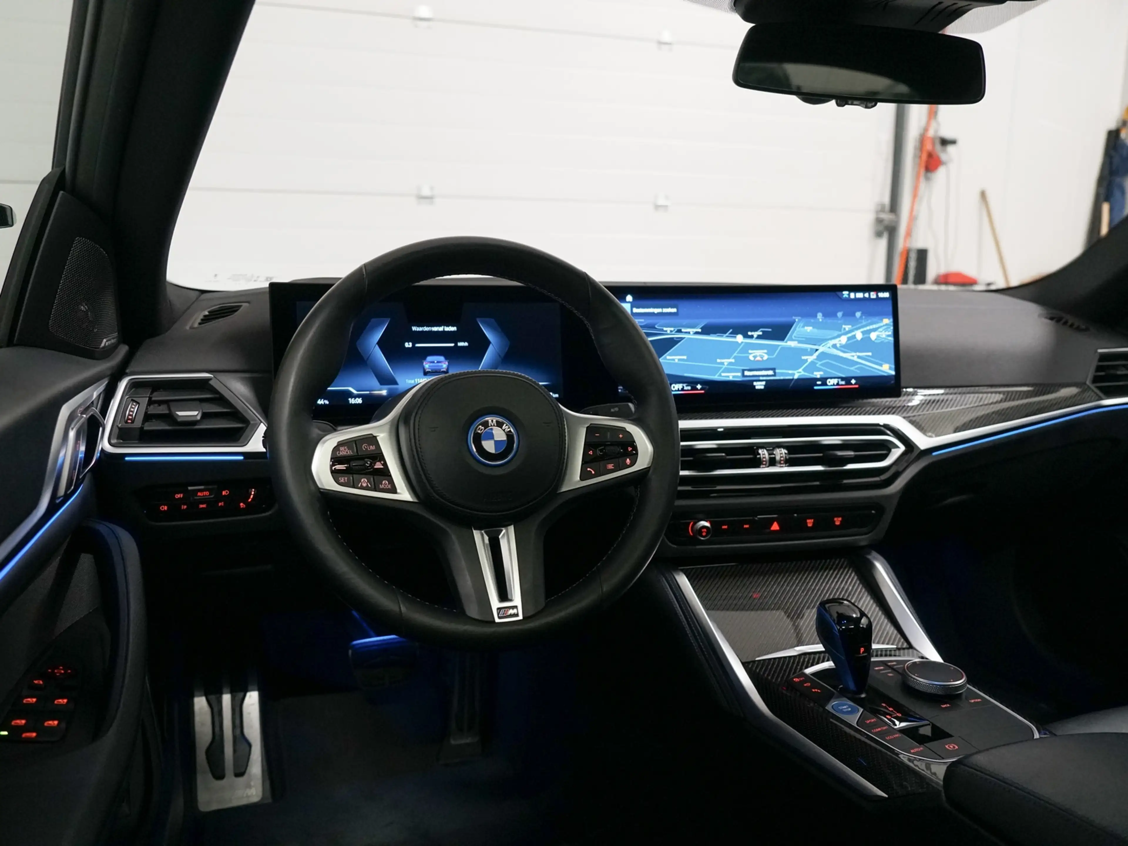 BMW i4 M50 Schuifdak | M Stoelen | Harman Kardon | CoPilo — photo 46