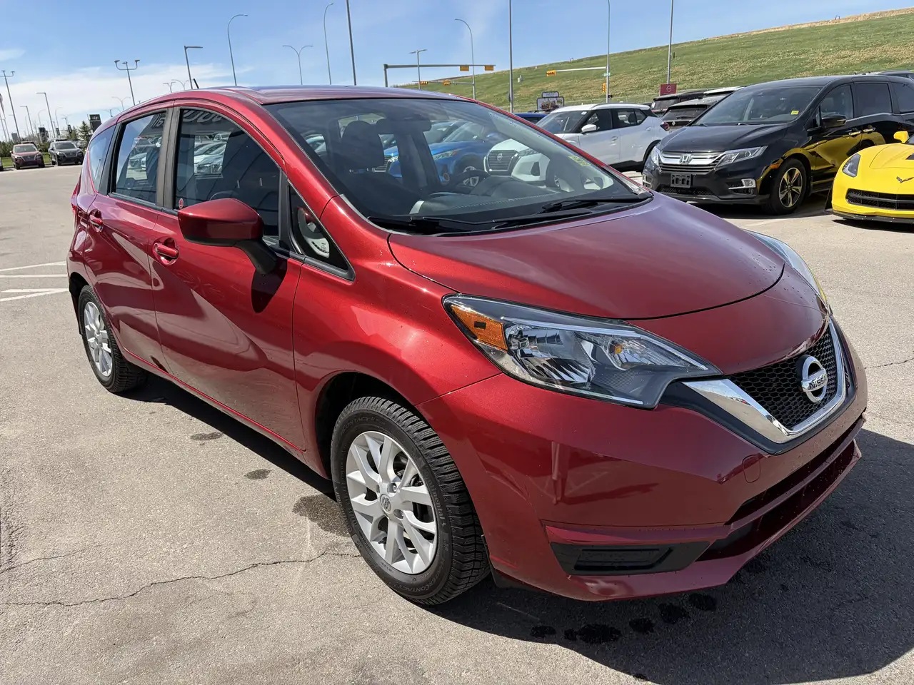 Nissan Note снимка Nissan Note