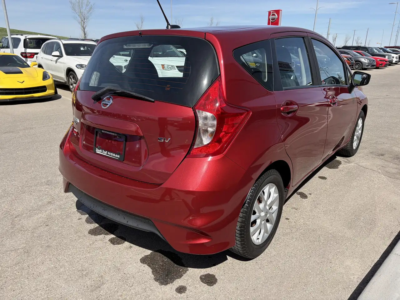 Nissan Note снимка Nissan Note