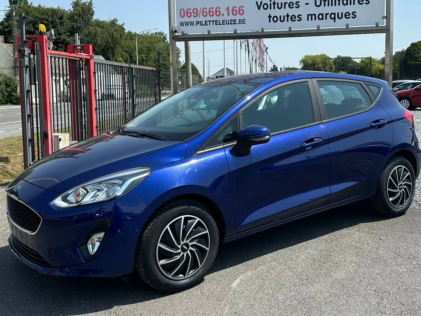 Ford Fiesta Fiesta 1.1i Business Class Bleu - 2