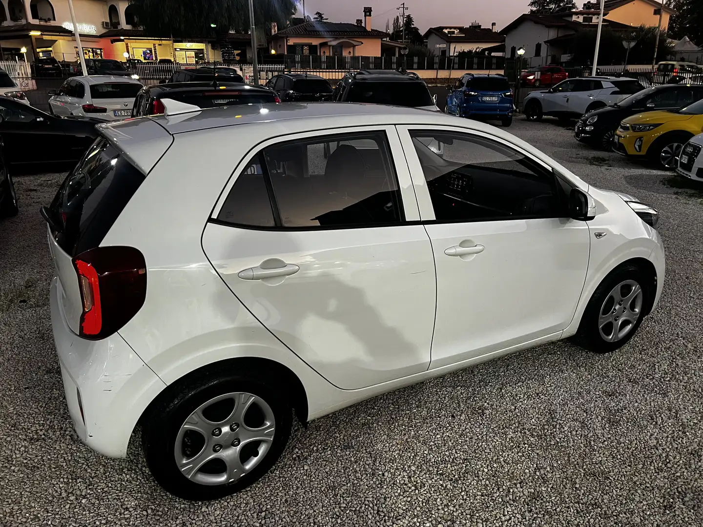 Kia Picanto 1.0 City Urban tecno Gpl 5p Weiß - 2