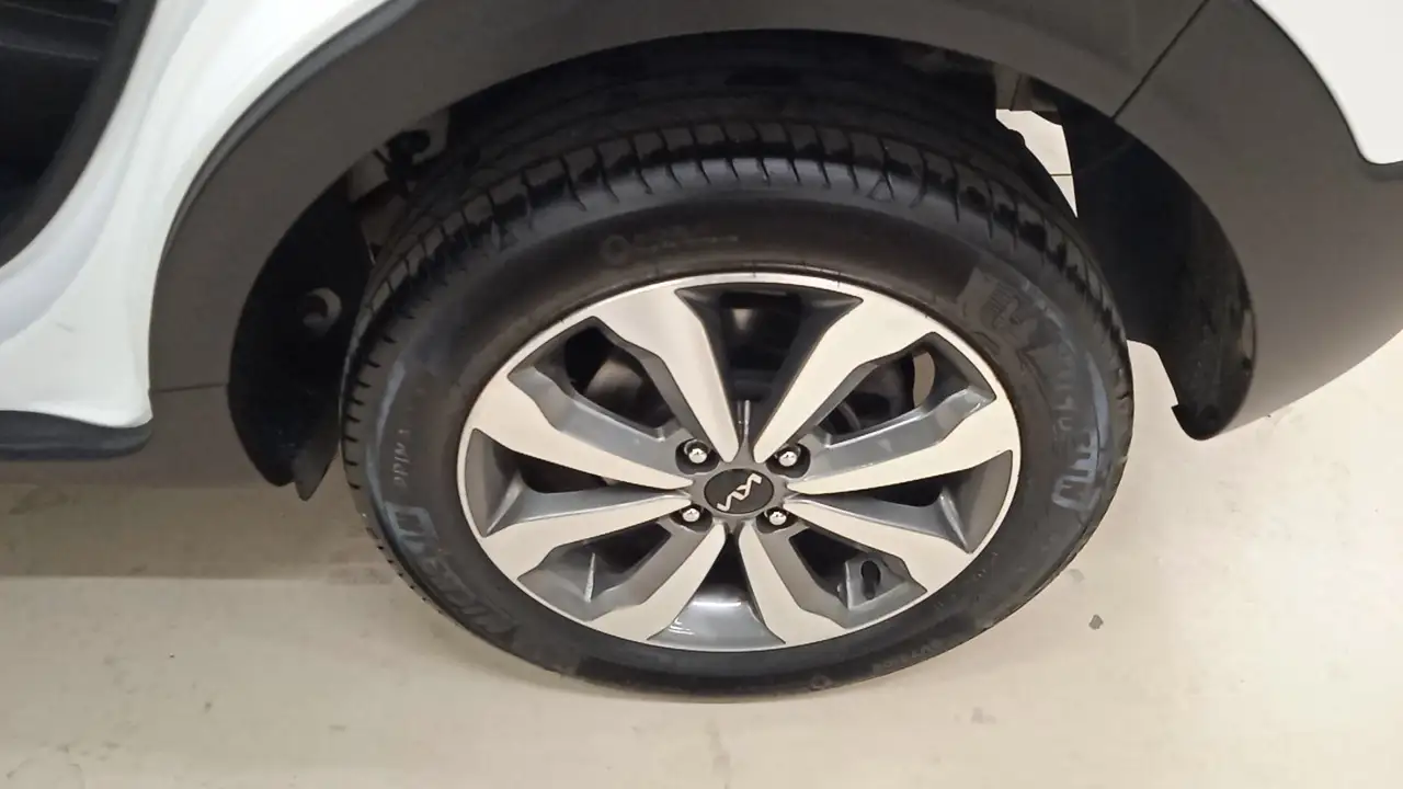 Kia Stonic 1.0 T-GDi MHEV Urban Techno&Design Pack 9