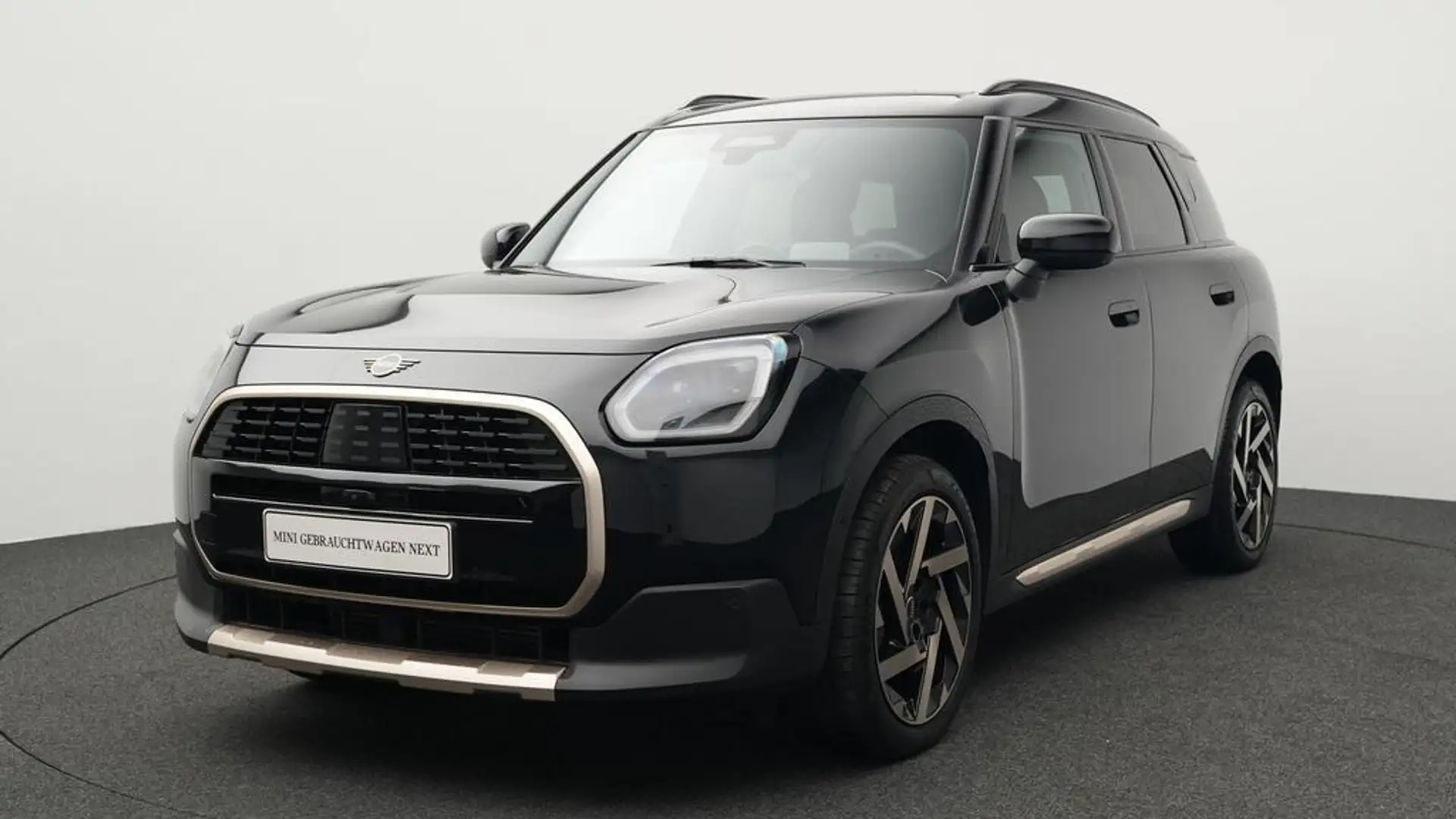 MINI Countryman C Favoured Trim Noir - 1