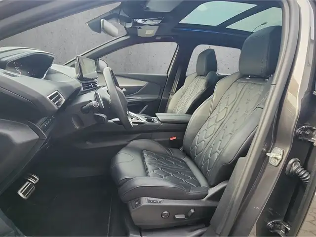 Peugeot 3008 view 9