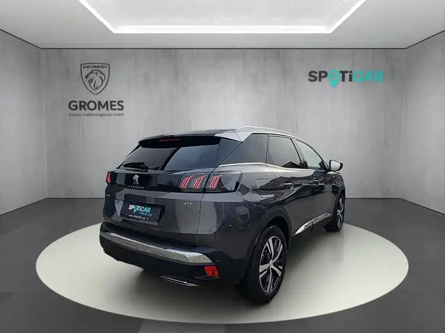 Peugeot 3008 view 3