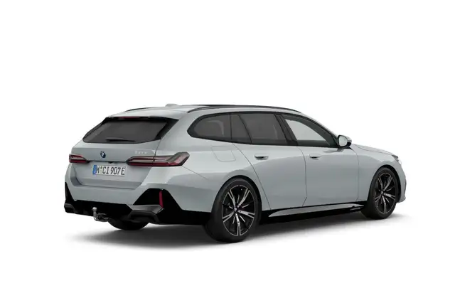 BMW 5 Series view 2
