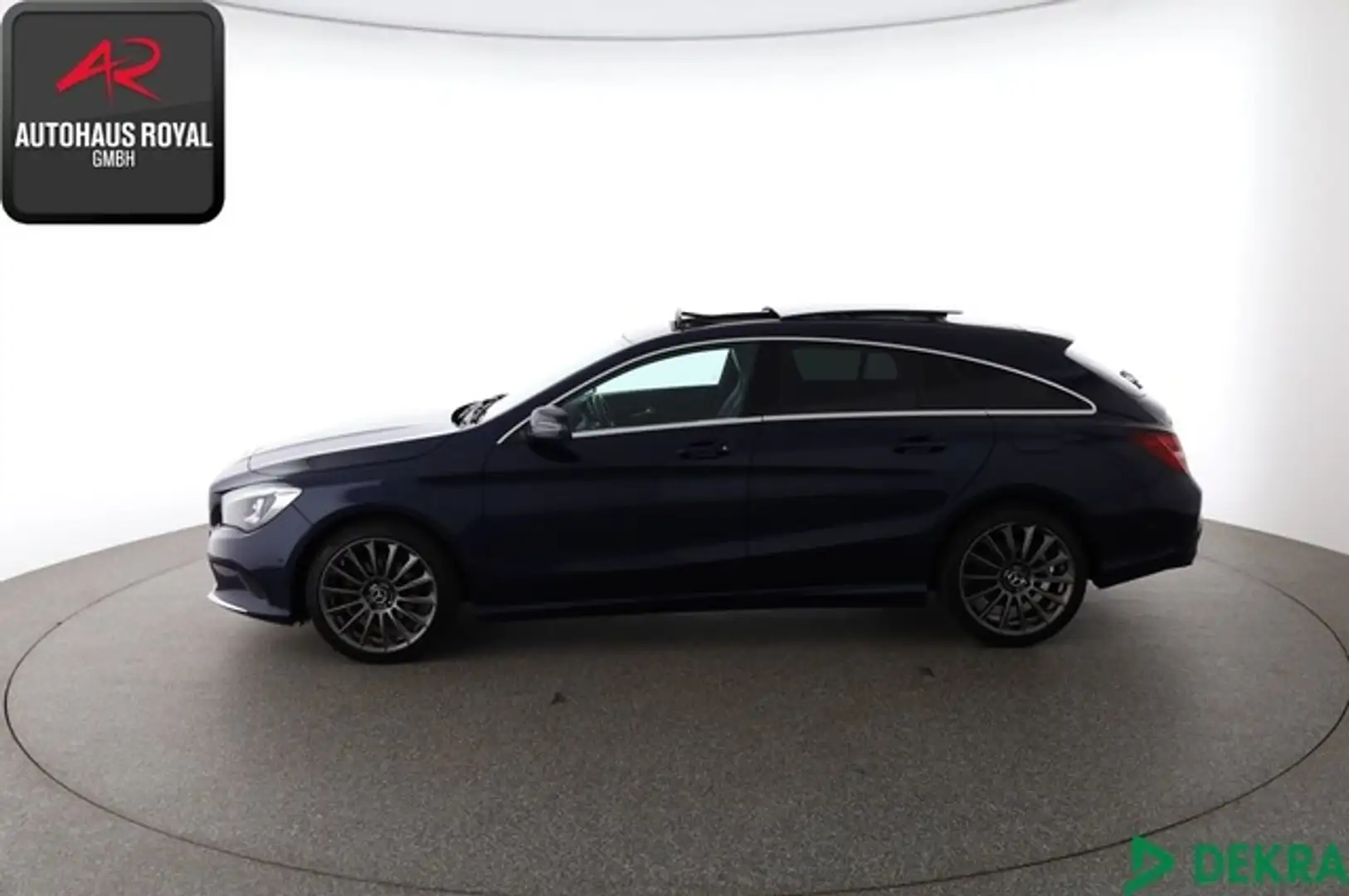 Mercedes-Benz CLA 200 Shooting Brake URBAN HARMAN/K,DISTRONIC Modrá - 2