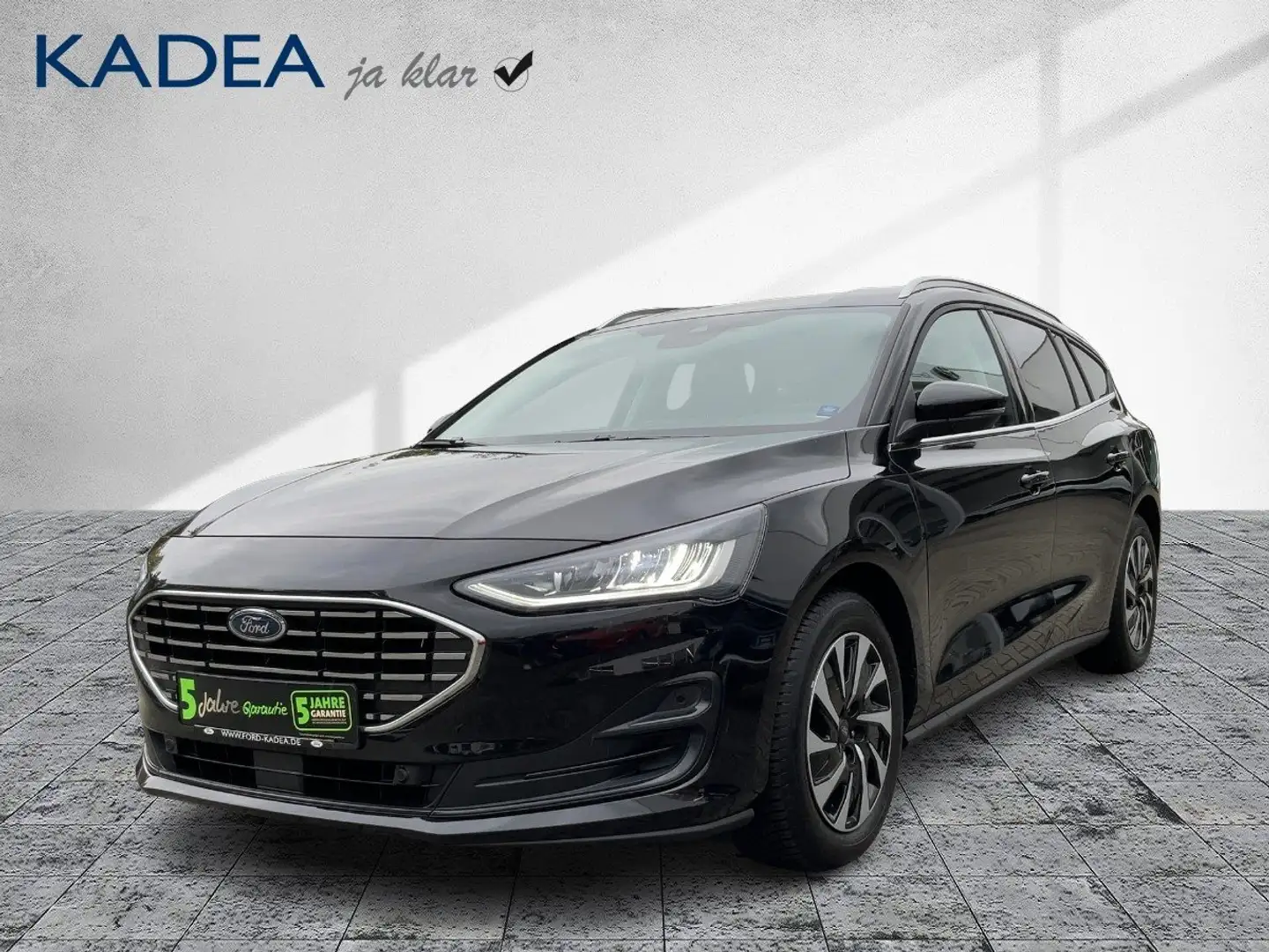 Ford Focus Turnier 1.0 EcoBoost Titanium Edition ACC Weiß - 2