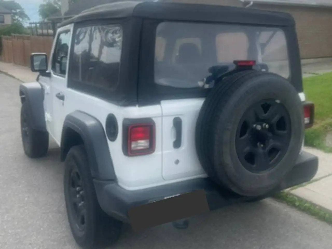 Jeep Wrangler photo Jeep Wrangler