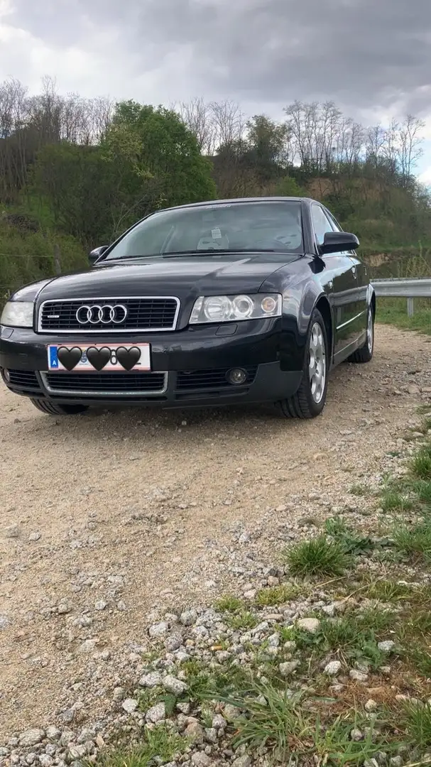 Audi A4 2,5 TDI quattro - 2