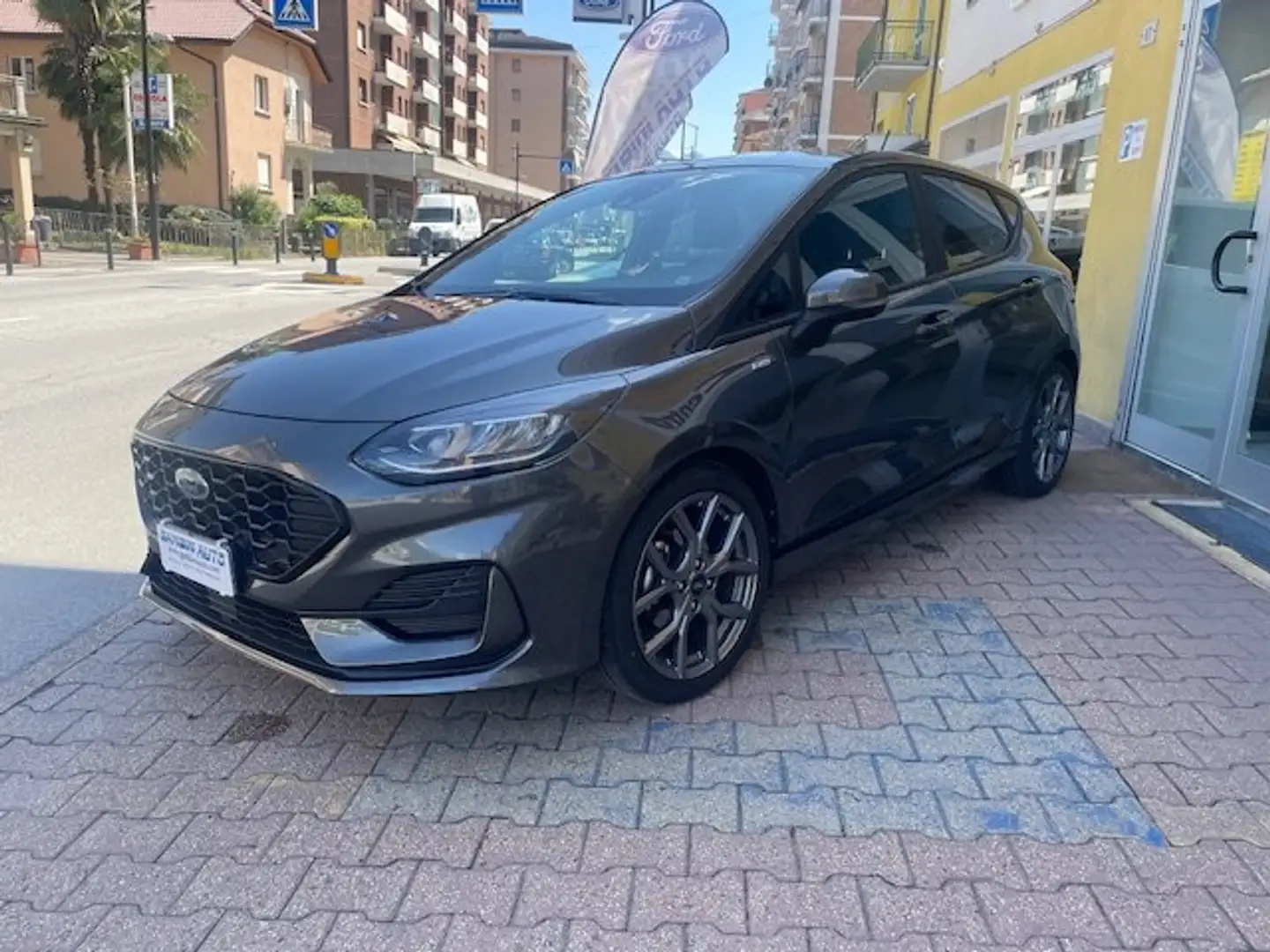 Ford Fiesta Fiesta 5p 1.0 ecoboost h ST-Line 125cv Grijs - 2
