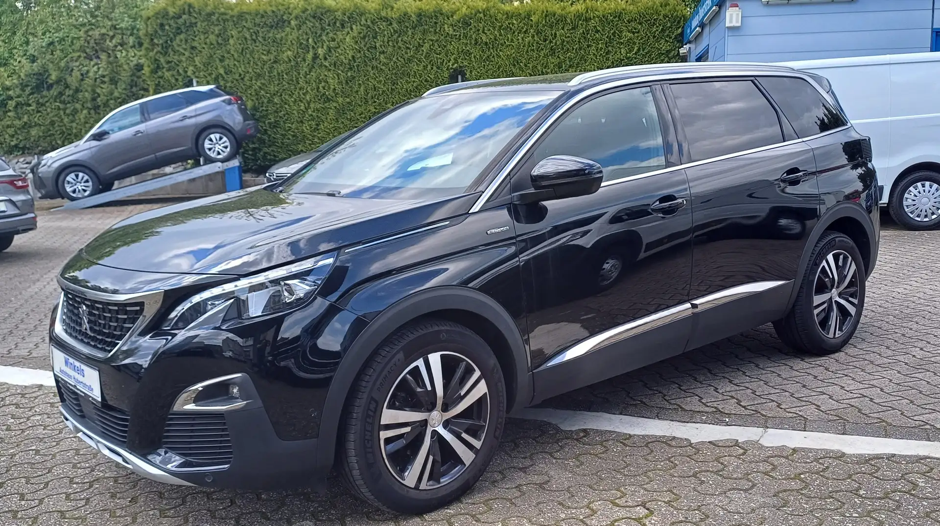 Peugeot 5008 GT Line EAT8-Klimaaut-Navi-Leder-7Sitze-PDCv+h-18" Zwart - 1
