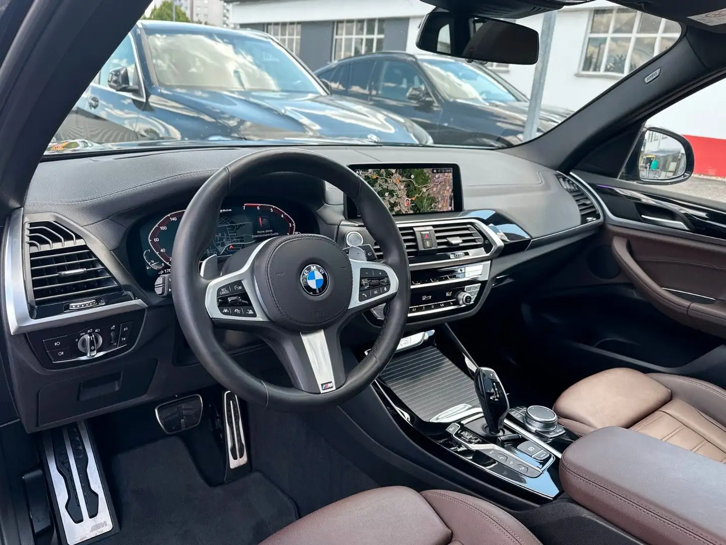 BMW X3 xDr30e M Sport PANO*ACC*360*AHK*Leder*AdapLED Schwarz - 2