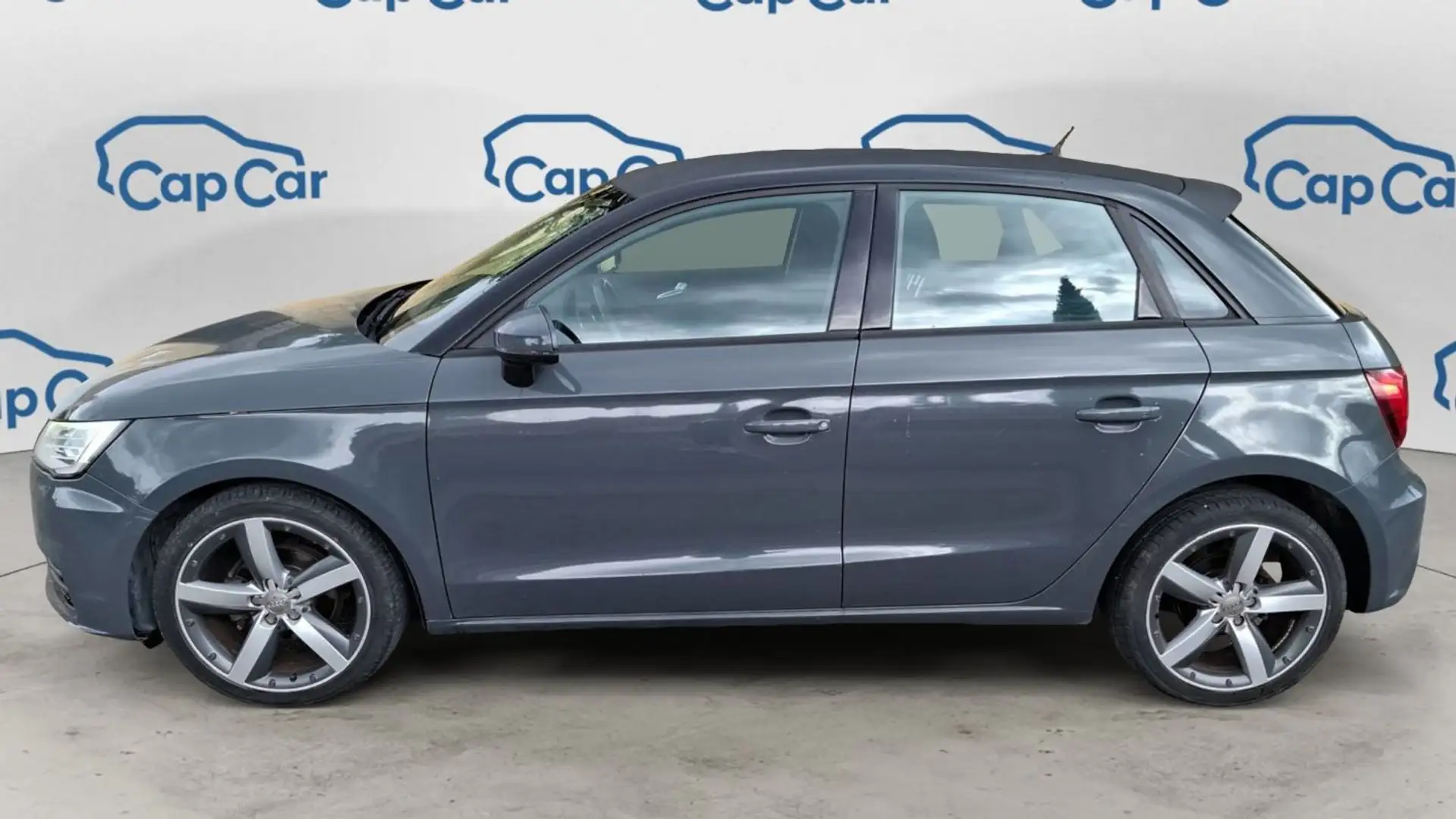 Audi A1 1.4 TDI 90 Ultra Business Line - 2