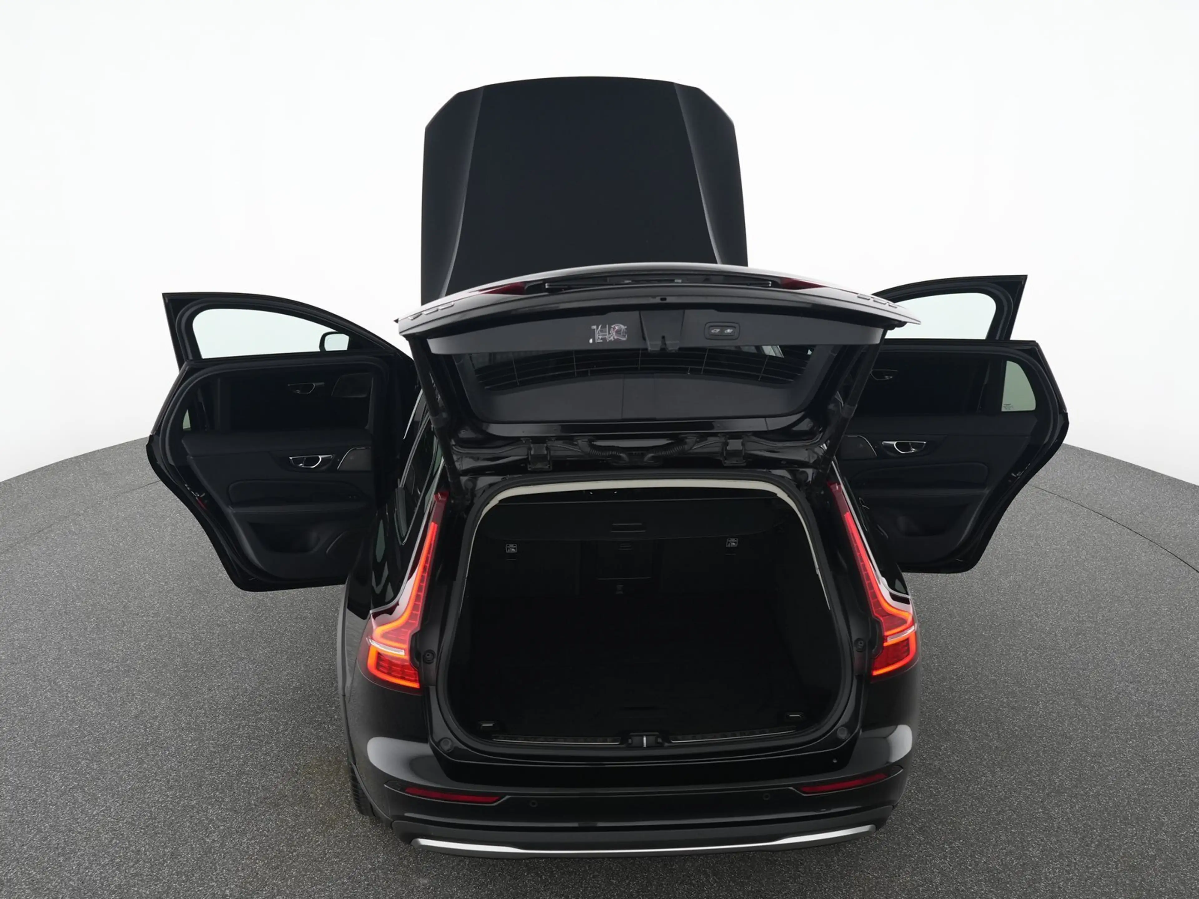 Volvo V60 Cross Country B5 AWD Ultimate B&W-SOUND*STHZ — photo 13