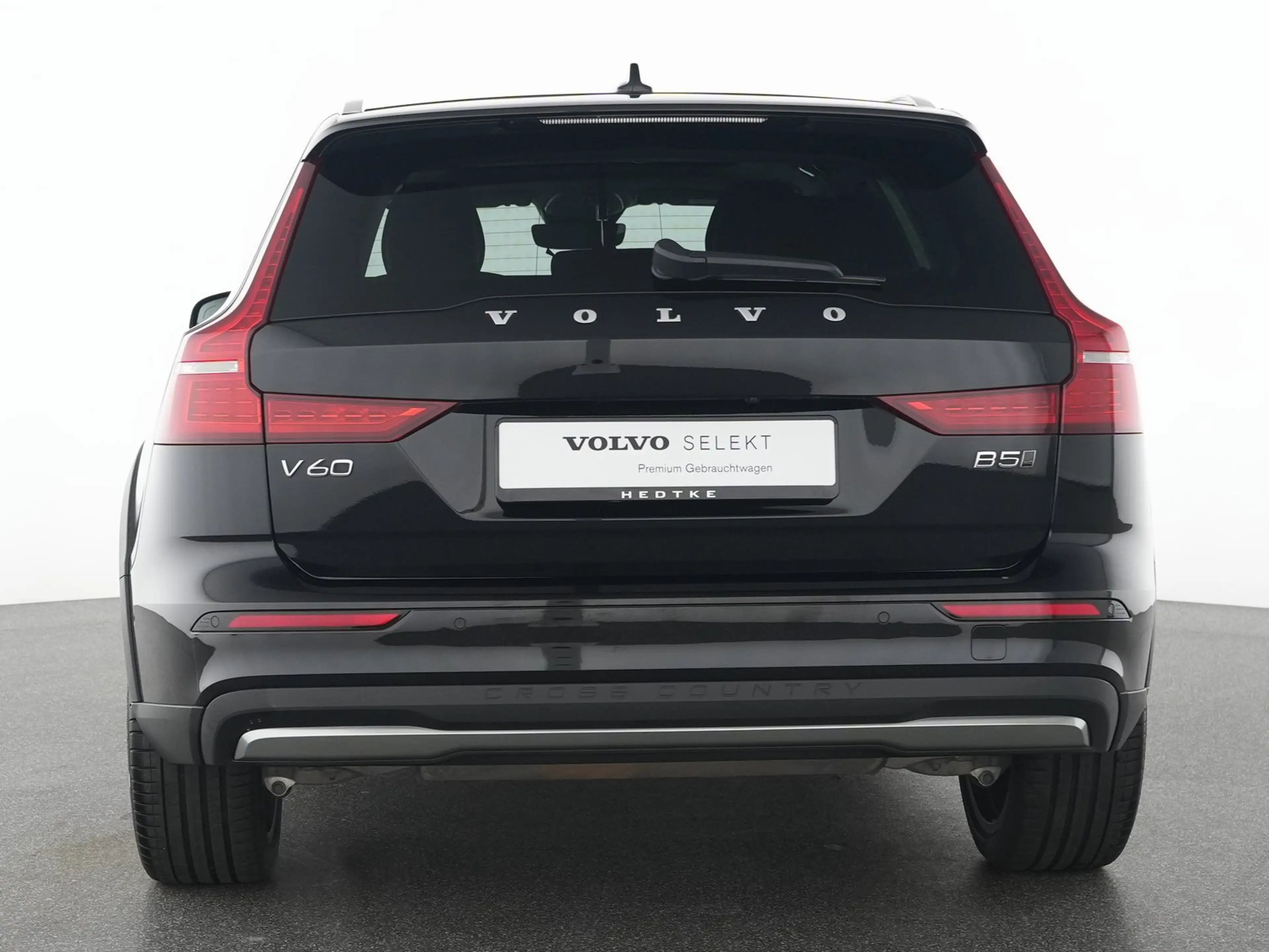 Volvo V60 Cross Country B5 AWD Ultimate B&W-SOUND*STHZ — photo 15