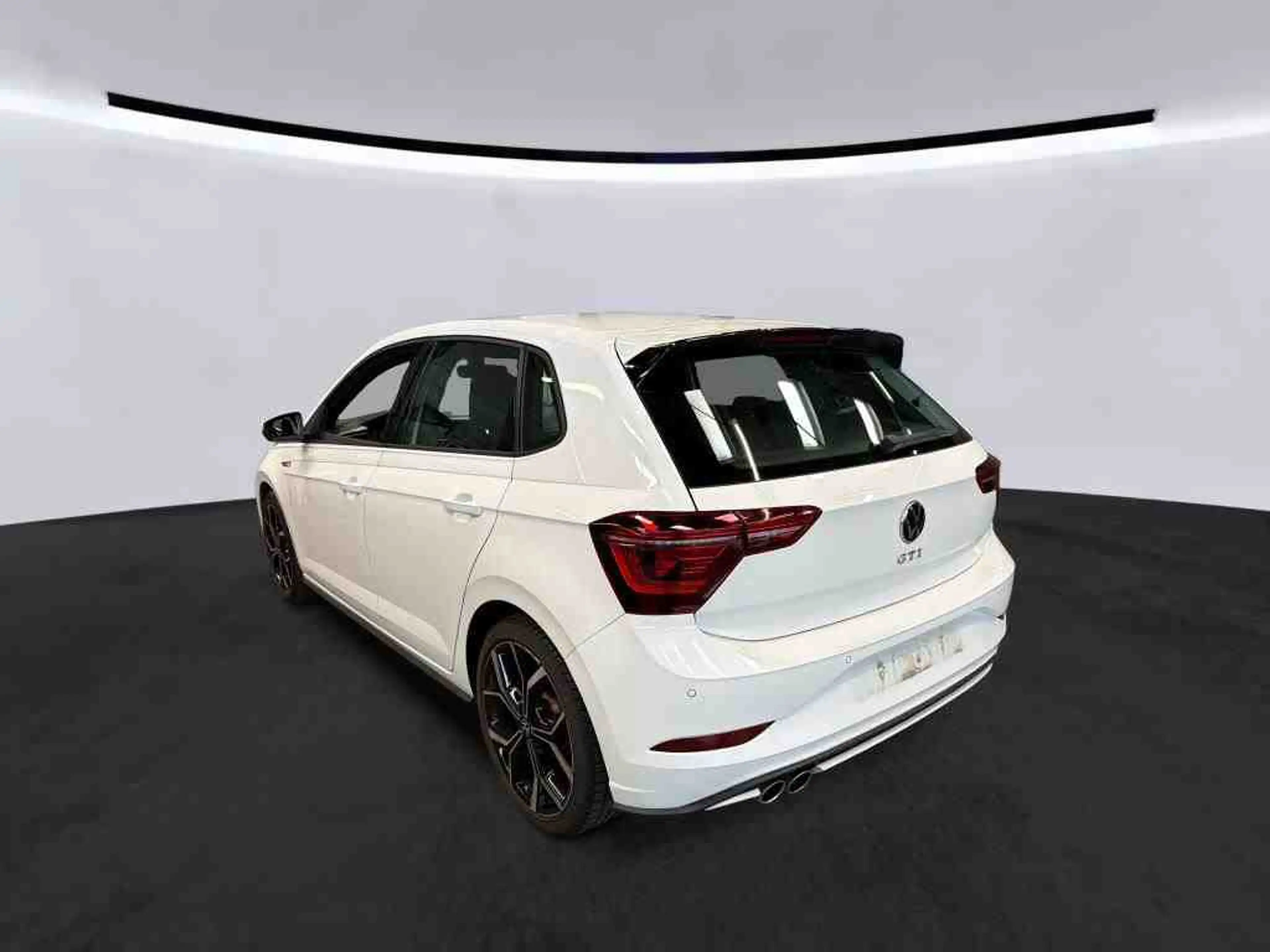 Volkswagen Polo GTI 2.0 TSI Sitzh LED LM18 Faro AUT LED PDC — photo 4