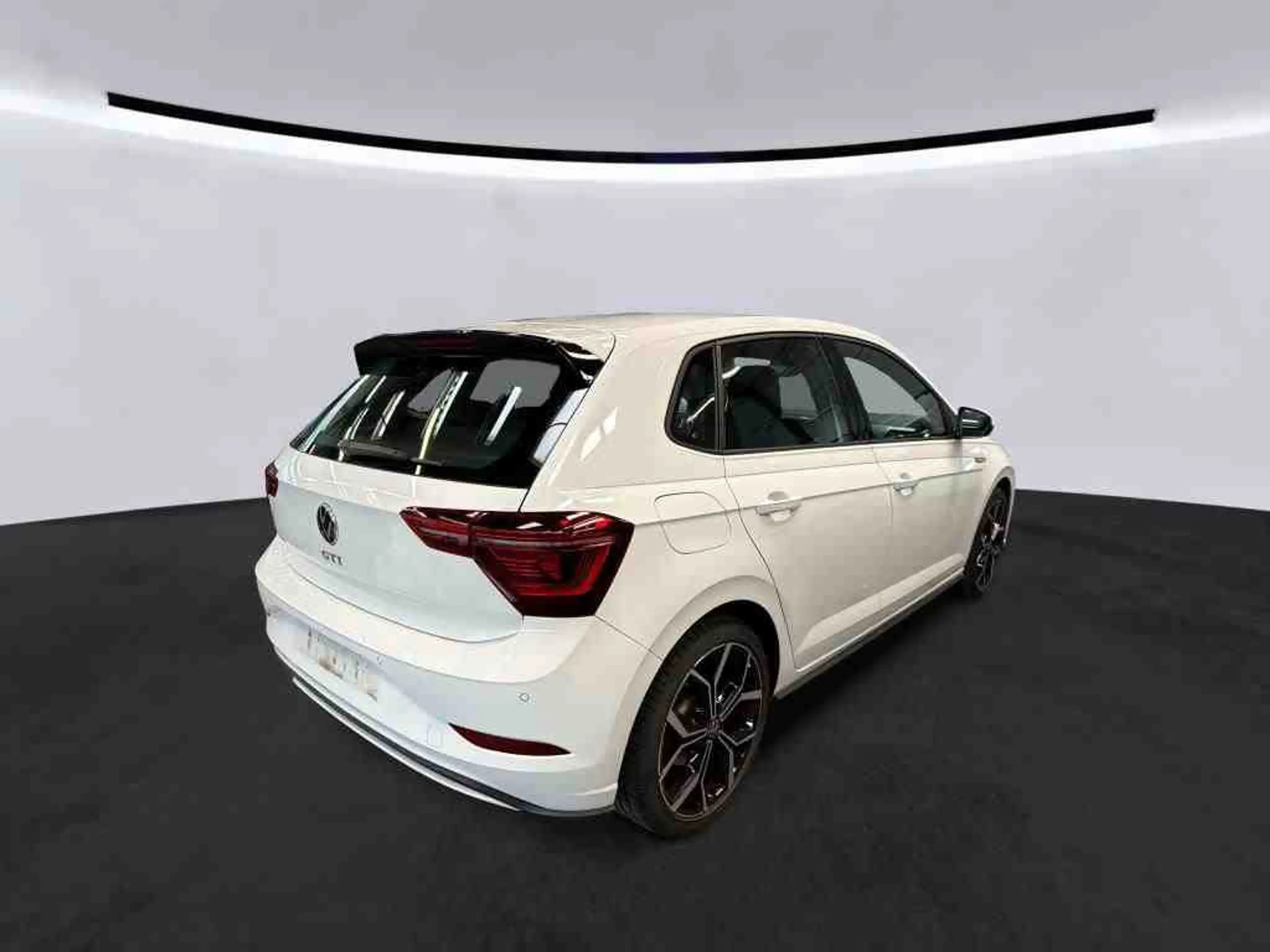 Volkswagen Polo GTI 2.0 TSI Sitzh LED LM18 Faro AUT LED PDC — photo 5