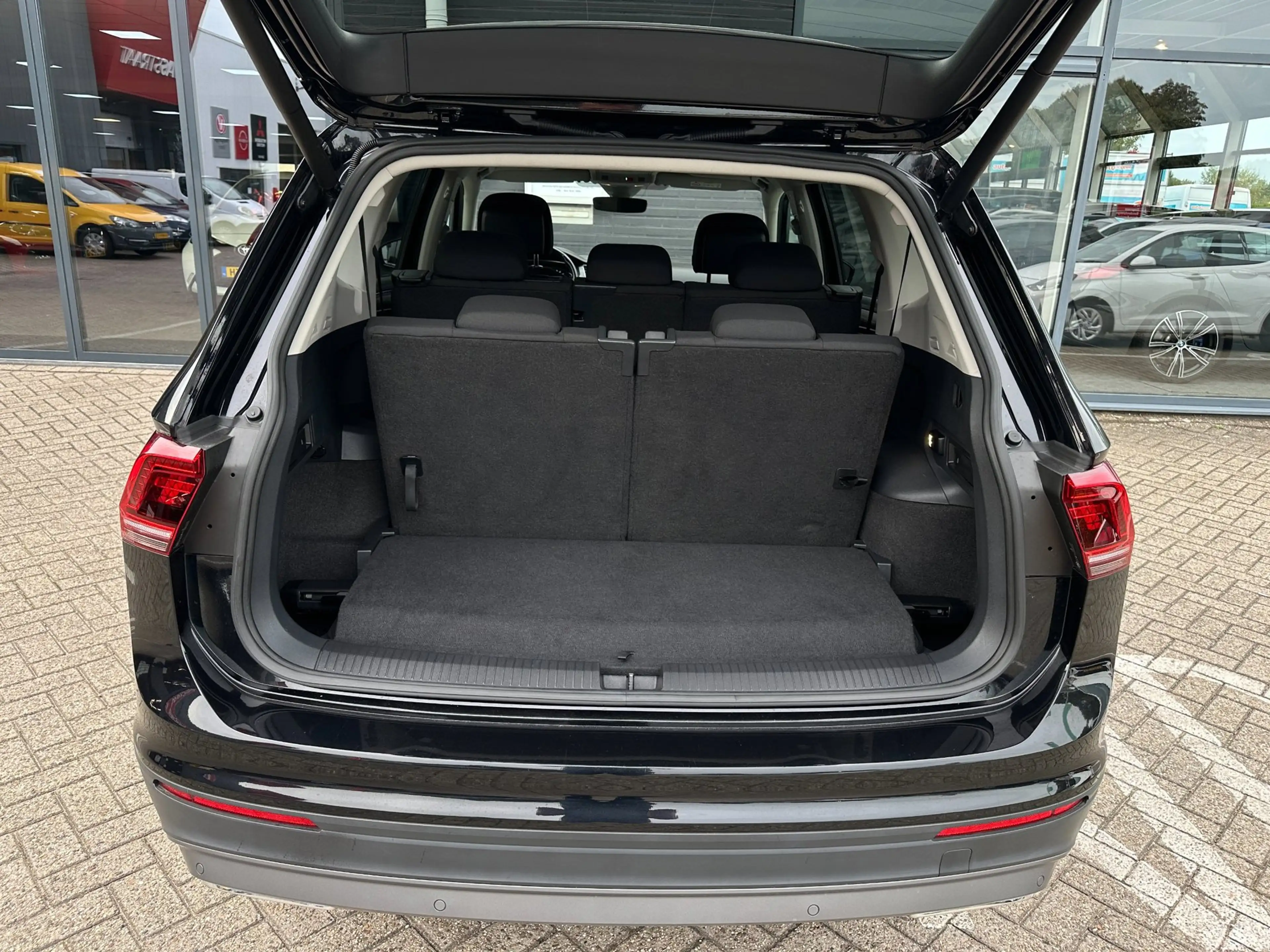 Volkswagen Tiguan Allspace 1.5 TSI Comfortline Business 7p./1STE EIG/digitaal — photo 11