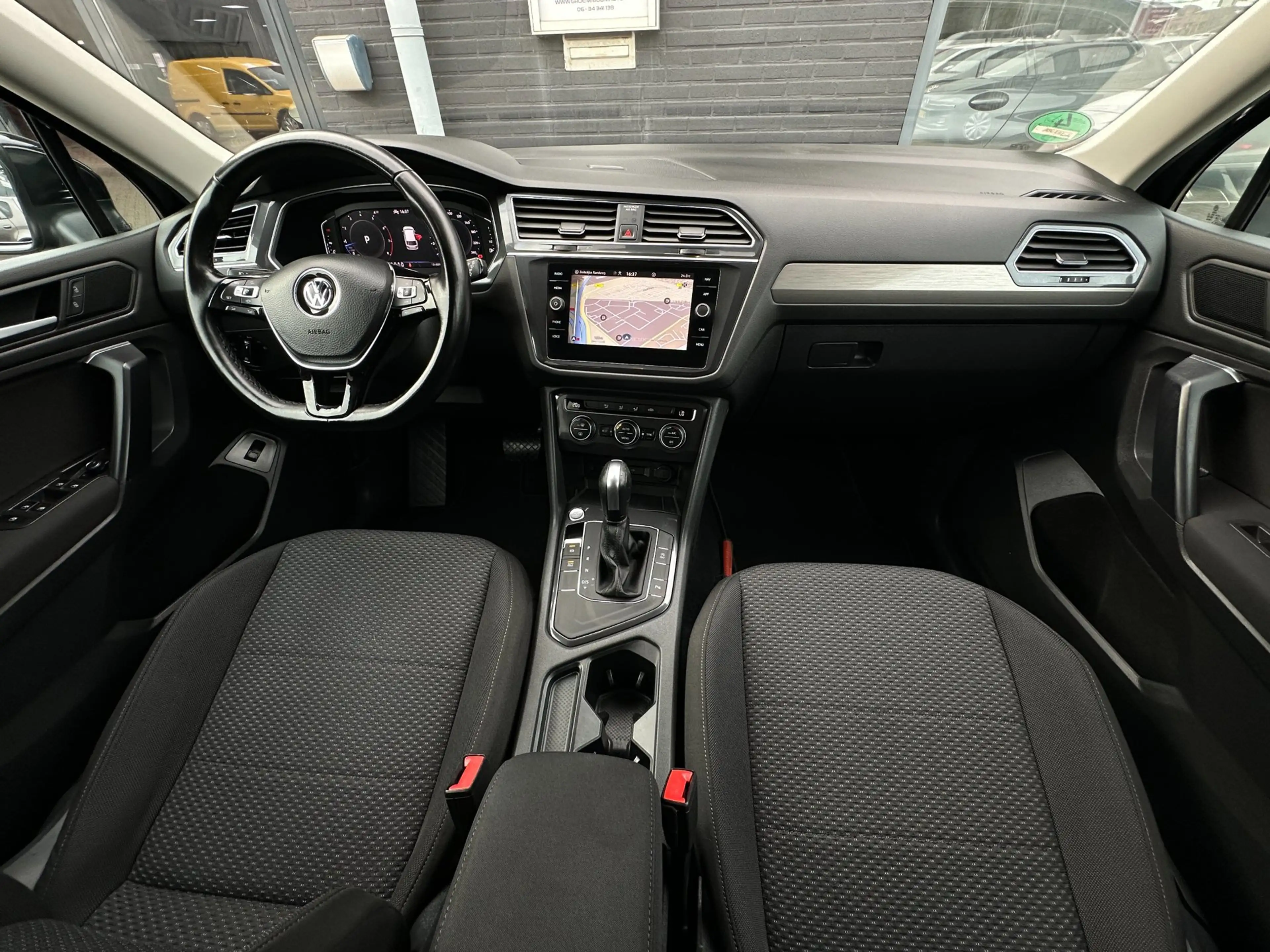 Volkswagen Tiguan Allspace 1.5 TSI Comfortline Business 7p./1STE EIG/digitaal — photo 2