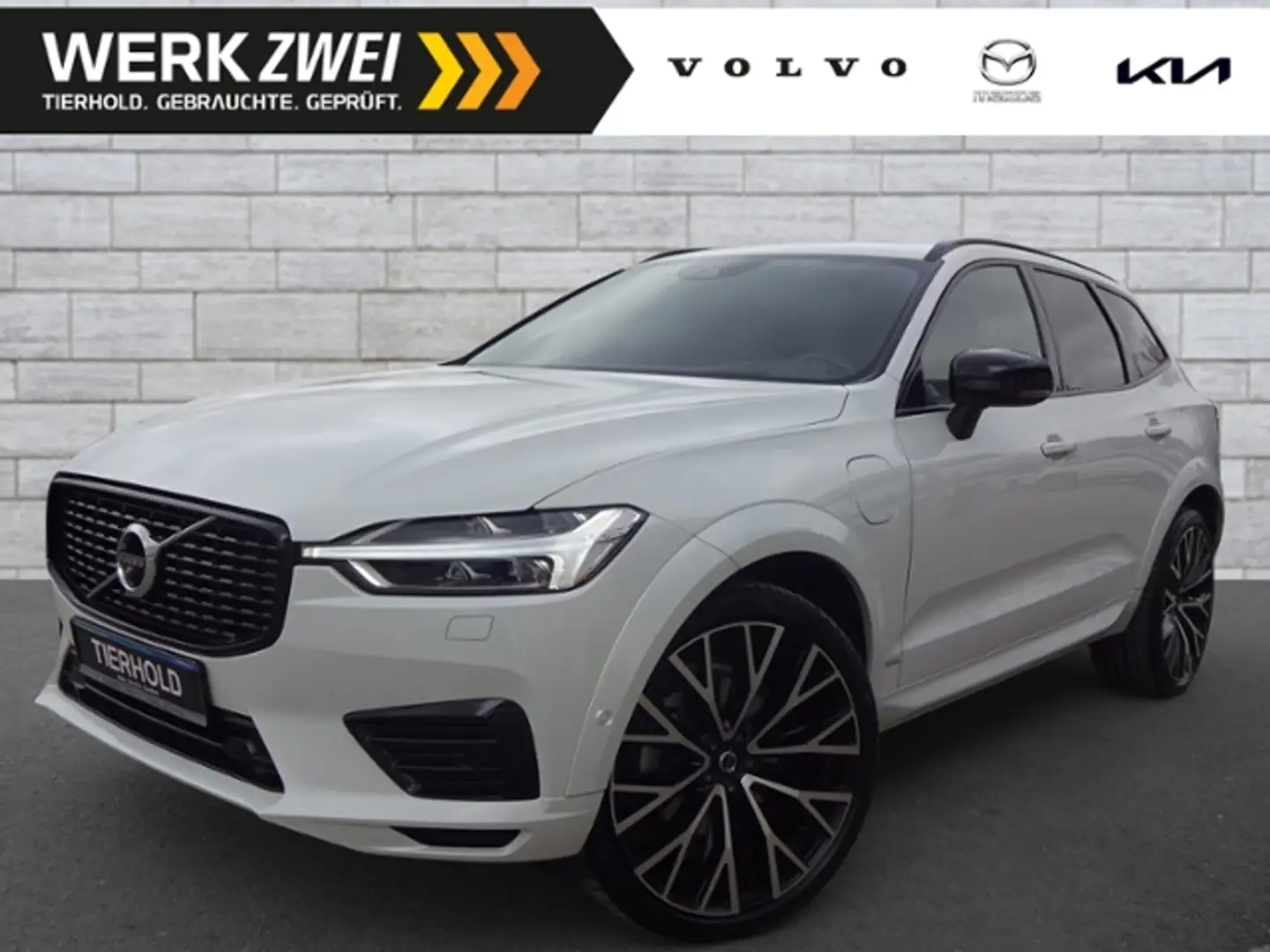 Volvo XC60 T6 R Design Plug-In ACC HUD PANO 22" 360° Weiß - 1