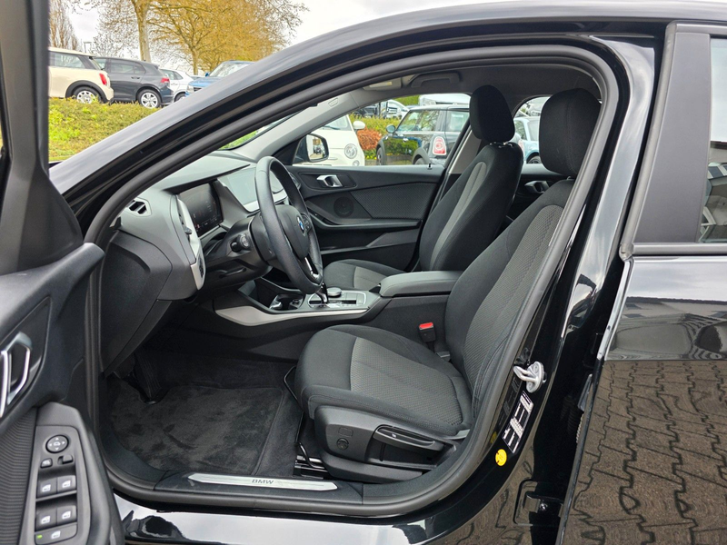BMW 120 d Advantage Automatik/LED/Navi — photo 15