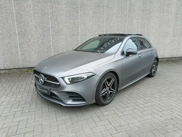 Mercedes-Benz A 180 AMG Line