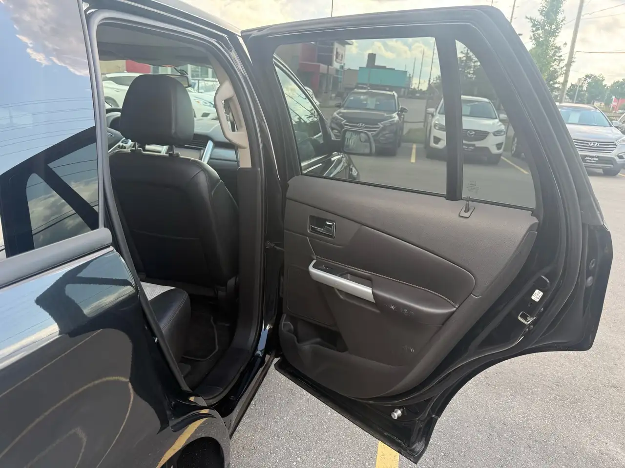 Ford Edge photo Ford Edge