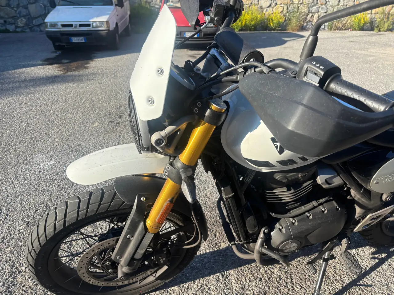 Triumph Scrambler 400 X
