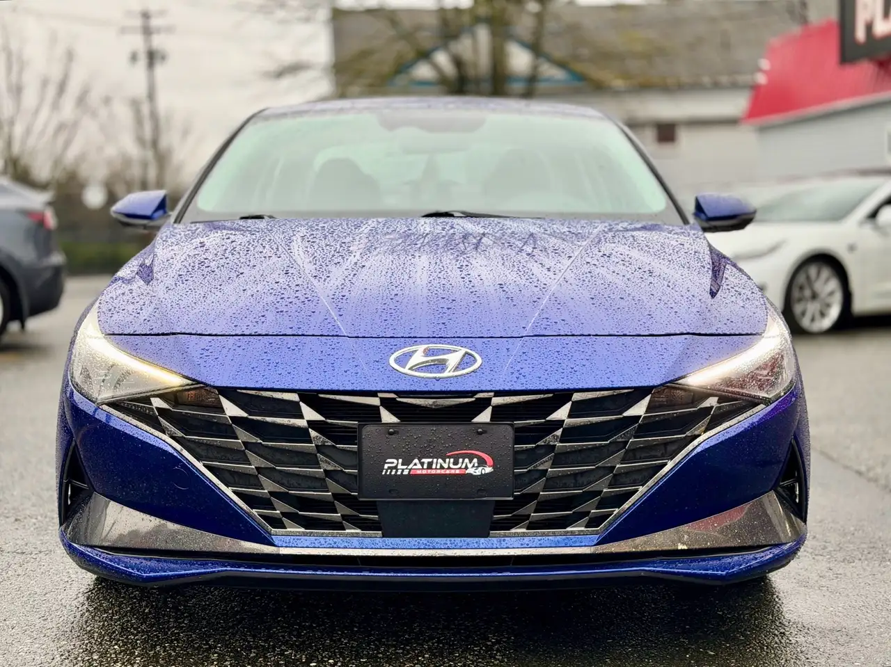 Hyundai ELANTRA снимка Hyundai ELANTRA