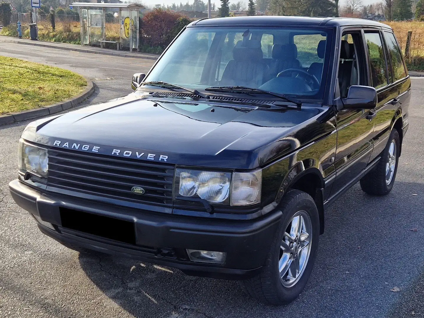 Land Rover Range Rover 4,6 HSE*2.Be*Service&Pickerl Neu*Original Zustand* Schwarz - 1