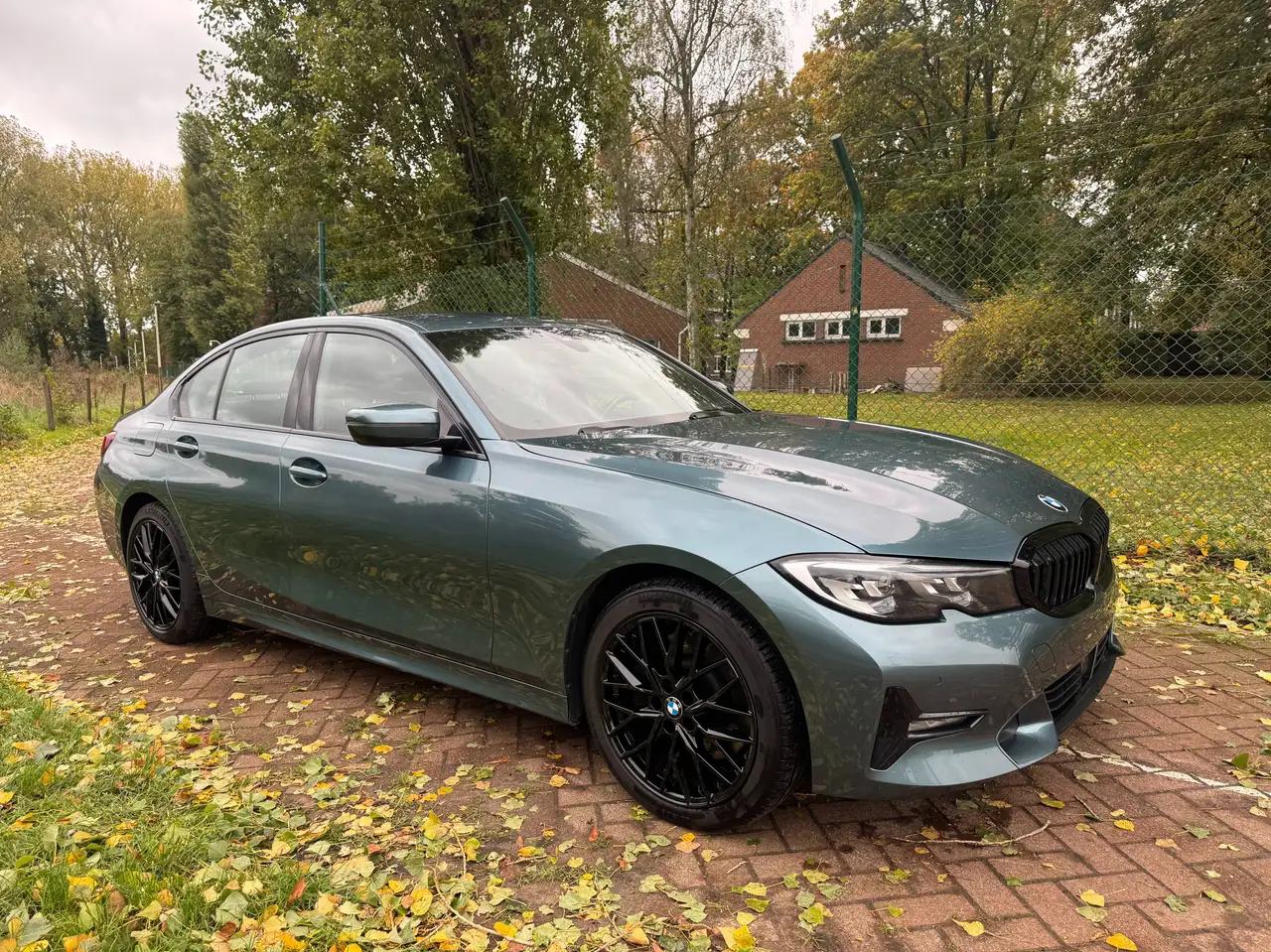 BMW 330