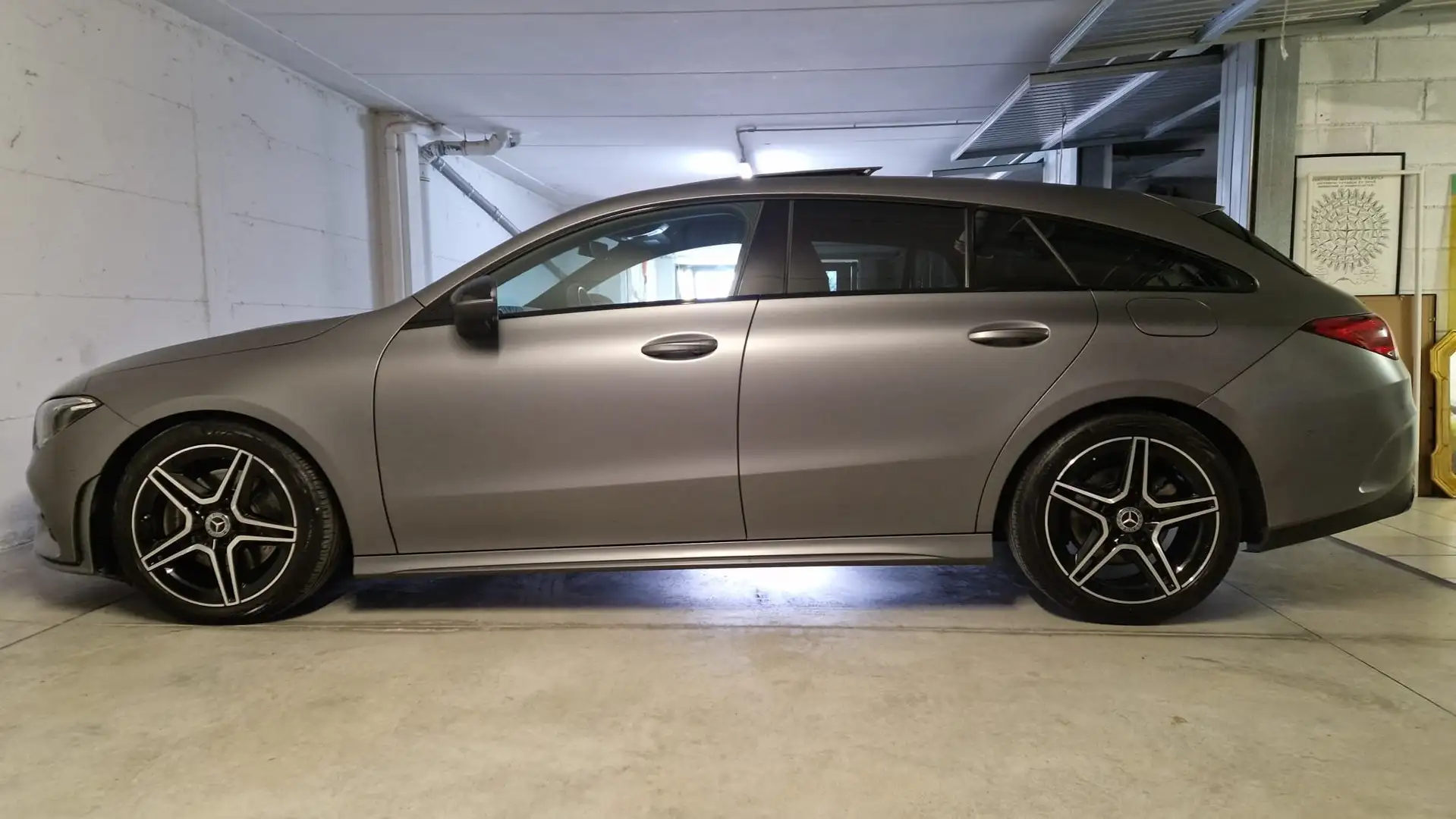 Mercedes-Benz CLA 200 CLA Sh.Brake - X118 Shooting Brake d Premium auto Grigio - 1