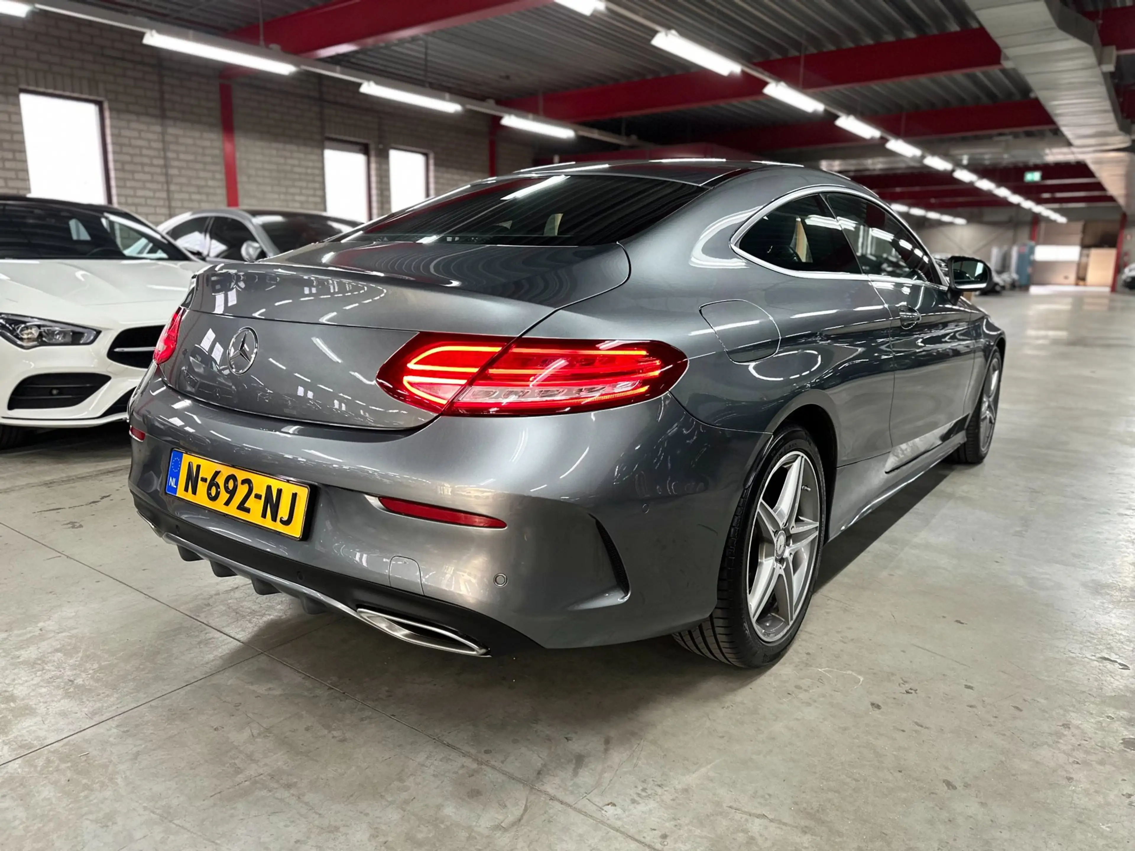 Mercedes-Benz C 180 Coupé AMG, Xenon, BTW! — photo 4