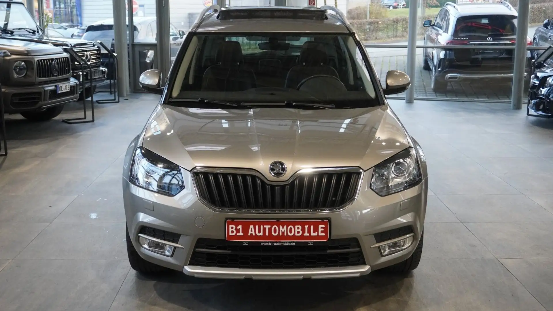 Skoda Yeti L&K DSG 4x4*LEDER*PANO*SOUND*BI XENON Beige - 2