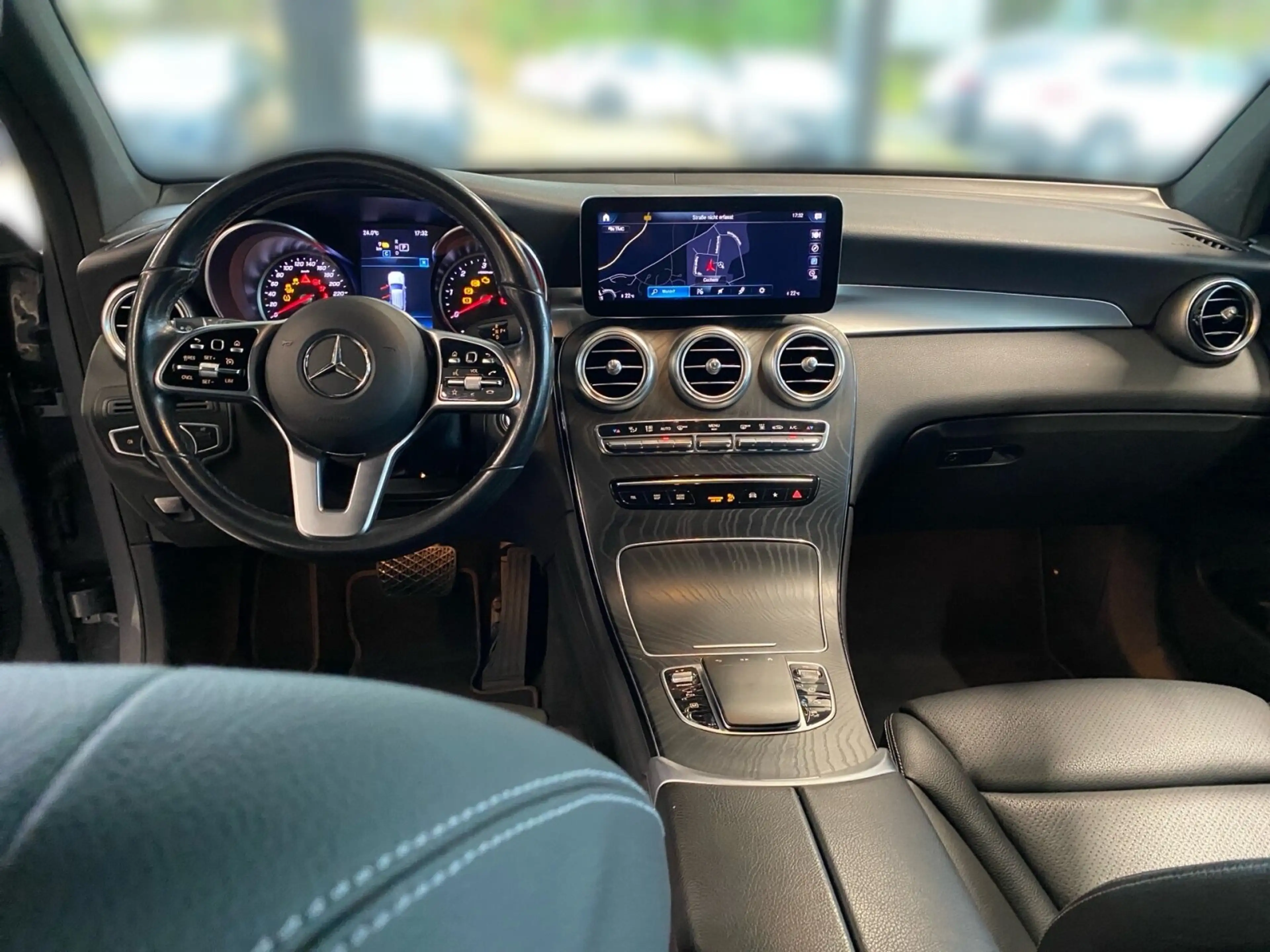 Mercedes-Benz GLC 300 GLC 300 de 4MATIC *NIGHT*AHK*RFK*SHZ*EXCLUSIVE LED — photo 10
