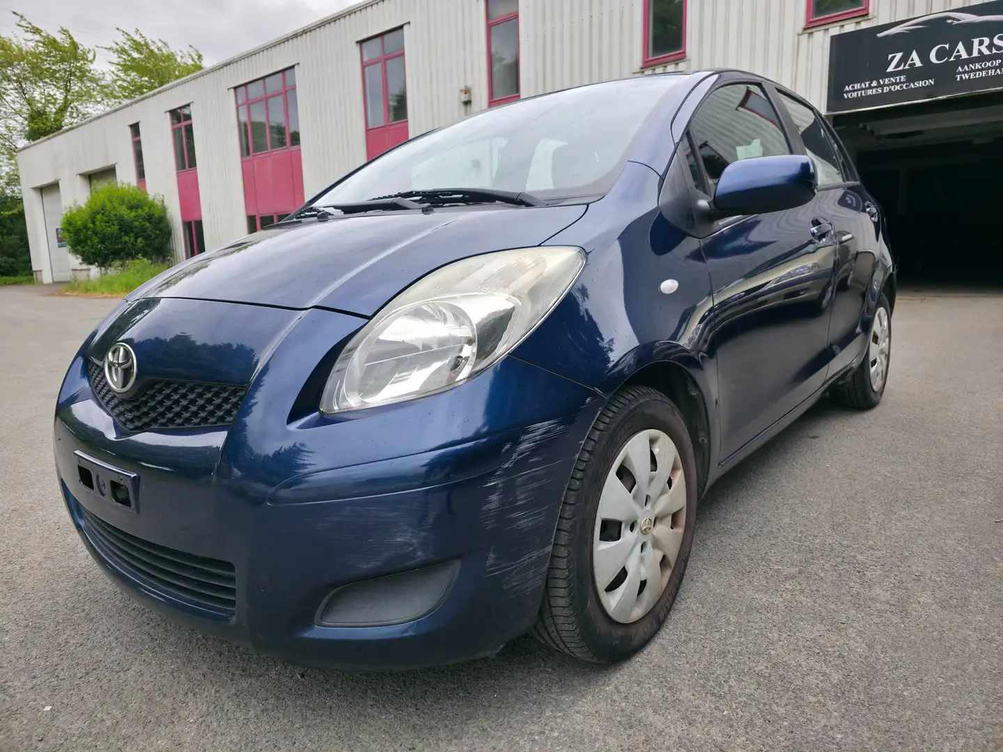 Toyota Yaris 1.4 D-4D Terra DPF Bleu - 1